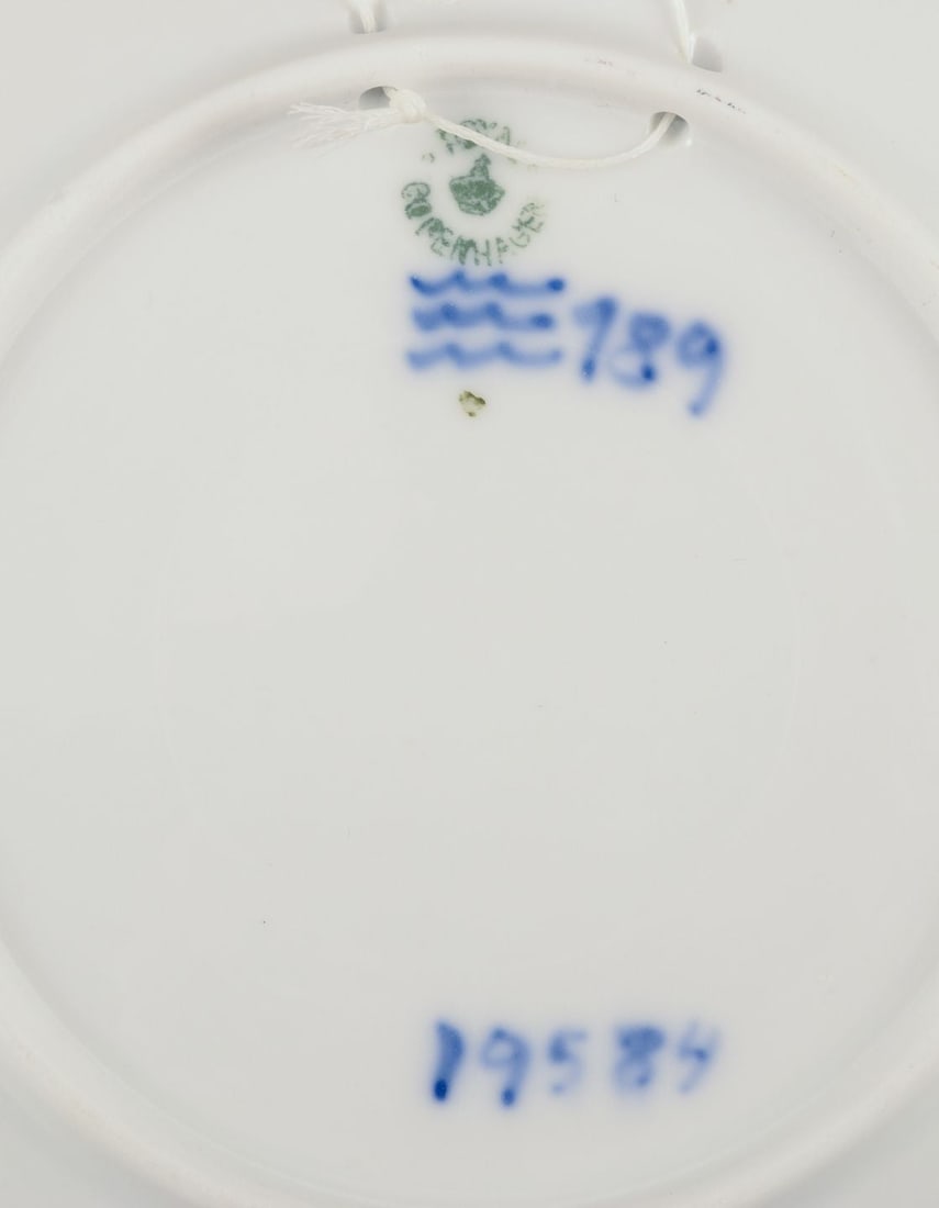 Royal Copenhagen, two Christmas plates. Years: 1921 and 1924. - 4
