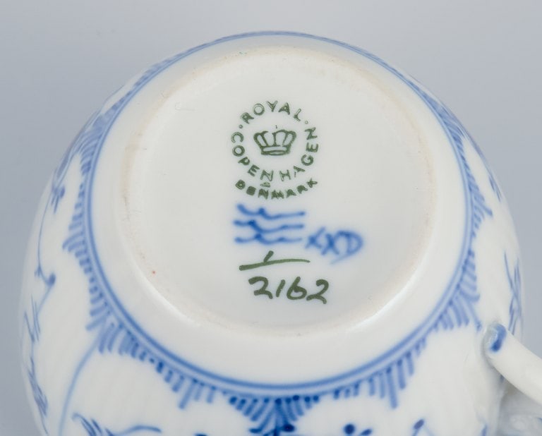 Royal Copenhagen Blue Fluted Plain. Five coffee cups with saucers. Model number 1/2162. - 7
