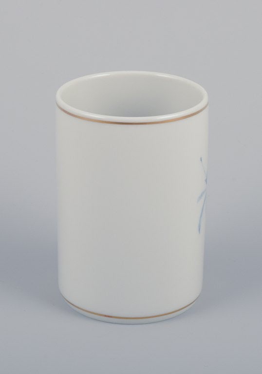 Meissen, Germany. Two vases. Hand-decorated with blue floral motifs, gold rim. - 4