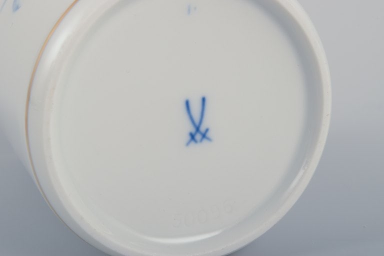 Meissen, Germany. Two vases. Hand-decorated with blue floral motifs, gold rim. - 6