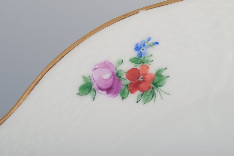 Royal Copenhagen Saxon Flower. Six dinner plates in porcelain. Hand-painted with polychrome flowers. - 4