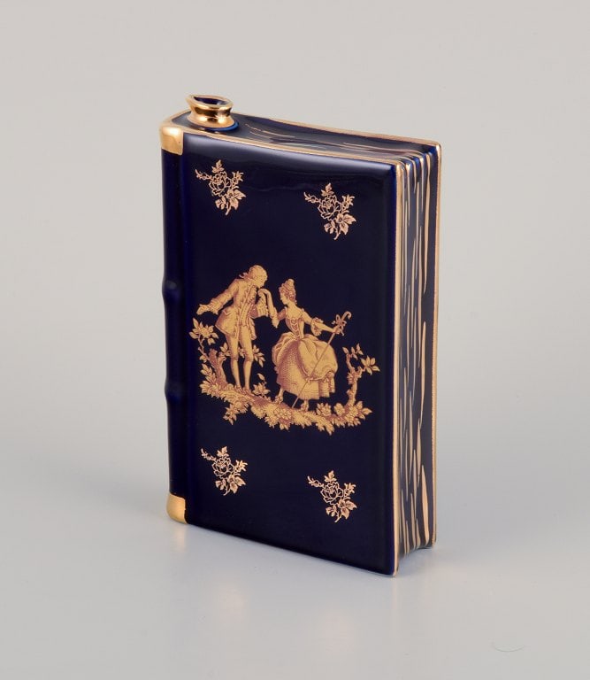 Limoges, France. Porcelain "hip flask" shaped like a book decorated with 22-karat gold leaf and - 2