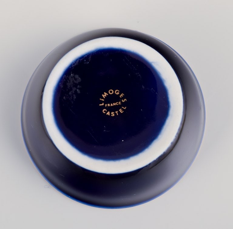 Limoges, France. Four pieces of miniature porcelain decorated with 22-karat gold leaf and beautiful - 8