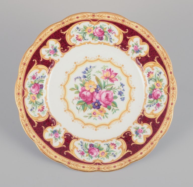 Royal Albert, England. A set of six "Lady Hamilton" plates with polychrome floral motifs. Gold - 2