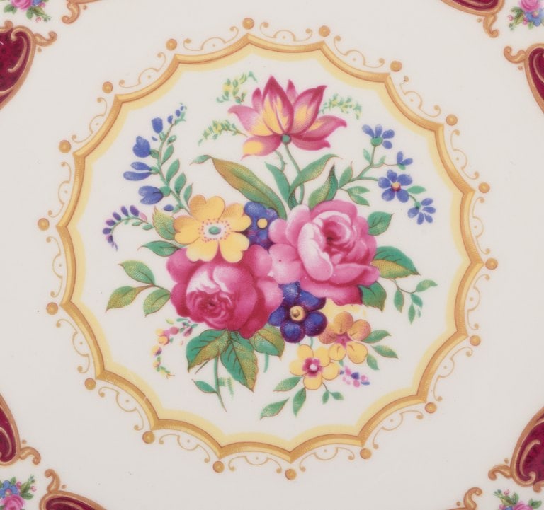 Royal Albert, England. "Lady Hamilton." Oval serving platter and a round dish with polychrome floral - 6