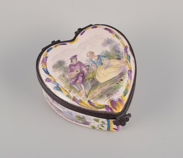 Three pieces of French and English porcelain including a Royal Crown Derby miniature cup, a - 7