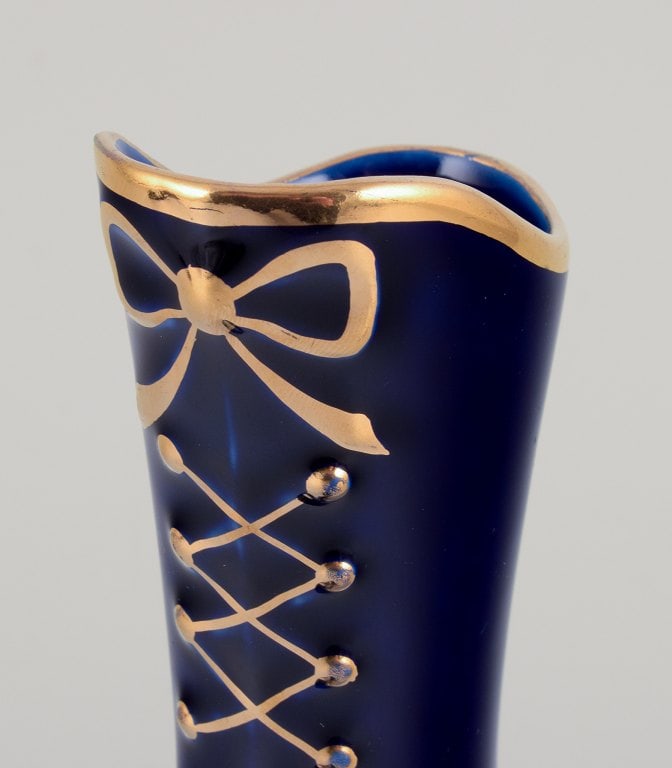Limoges, France. Porcelain boot and table bell decorated with 22-karat gold leaf and a beautiful - 4