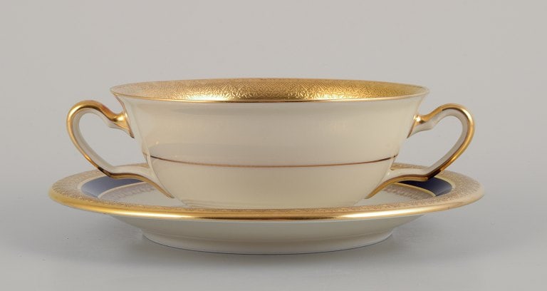 Hutschenreuther, Germany. Seven bouillon cups and saucers from the "Margarete" series. - 3