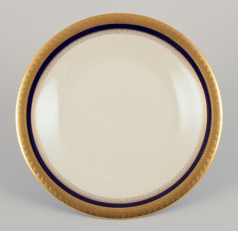 Hutschenreuther, Germany. Six dinner plates from the "Margarete" series. - 2