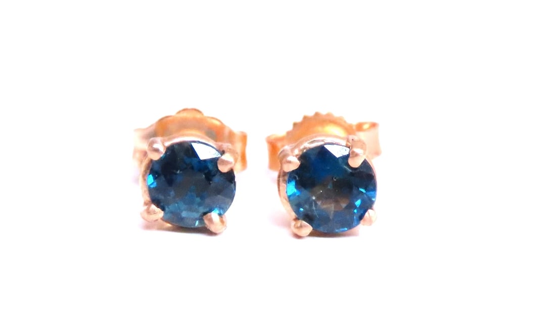 1.06ct Natural Sapphire Periwinkle Blue Sapphire Stud Earrings 14kt Gold 12605** - 2
