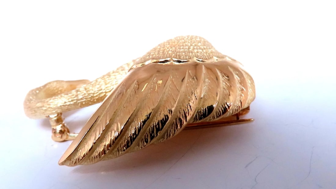 Flaming Gold Swan 18kt 3D Still life pin 12561** - 4