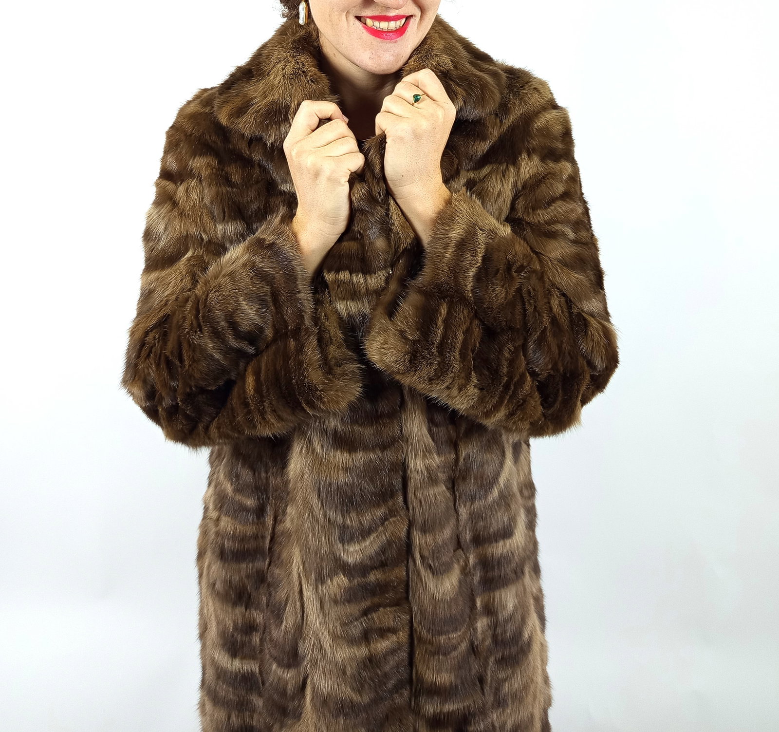 SABLE FUR COAT EU: L; US: 16 - 11