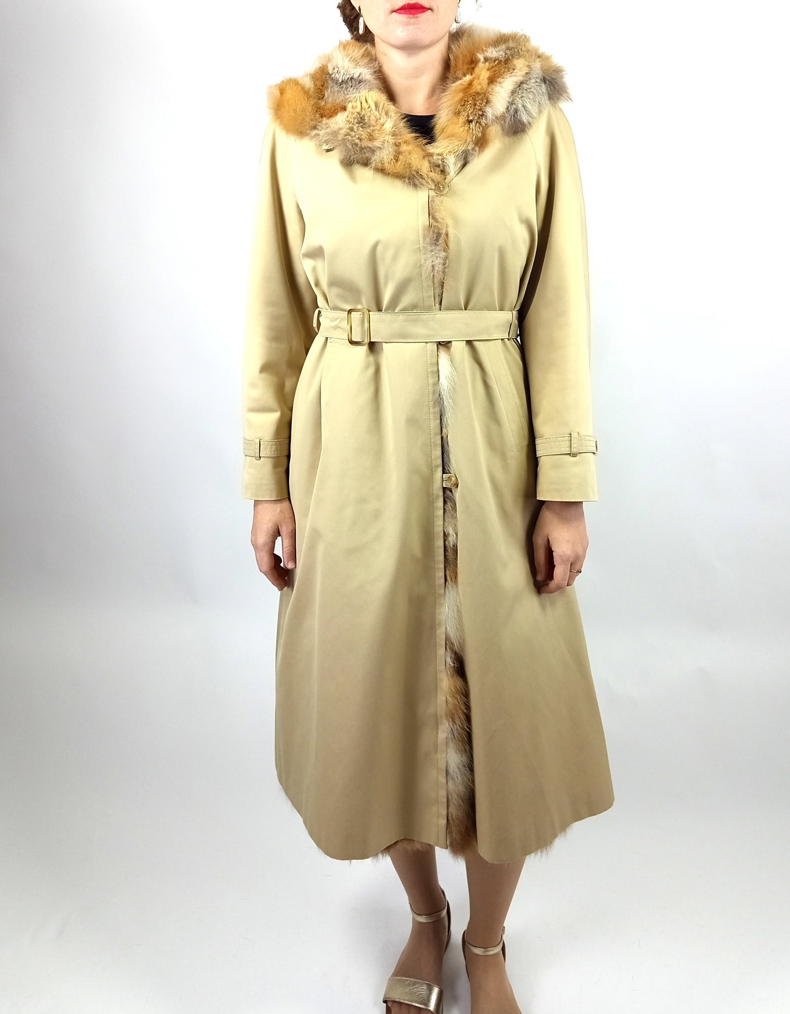 GREY PARCA RED FOX FUR COAT EU: L ; US: 16 - 7