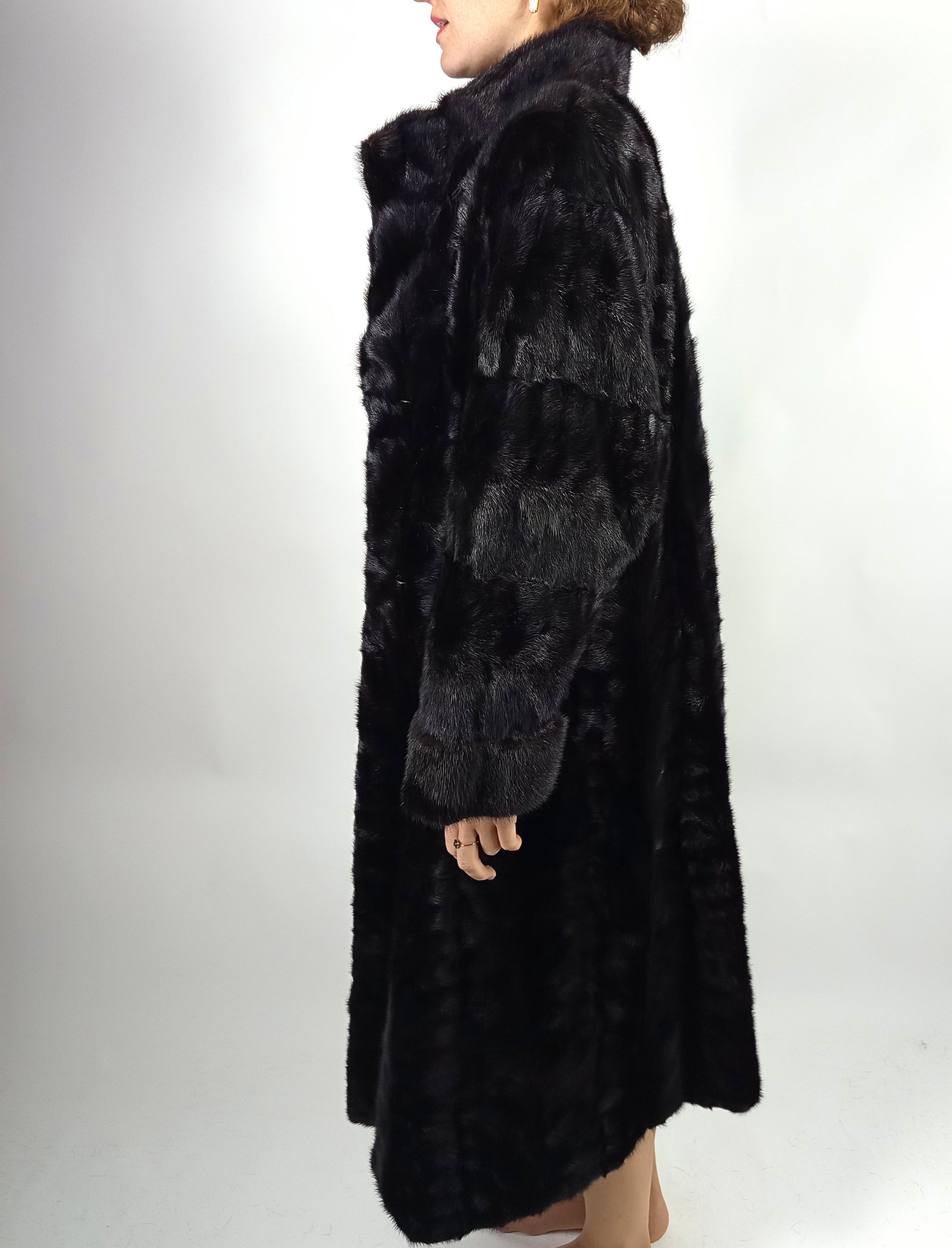 BLACK MINK FUR COAT EU: XL ; US: 24 - 8
