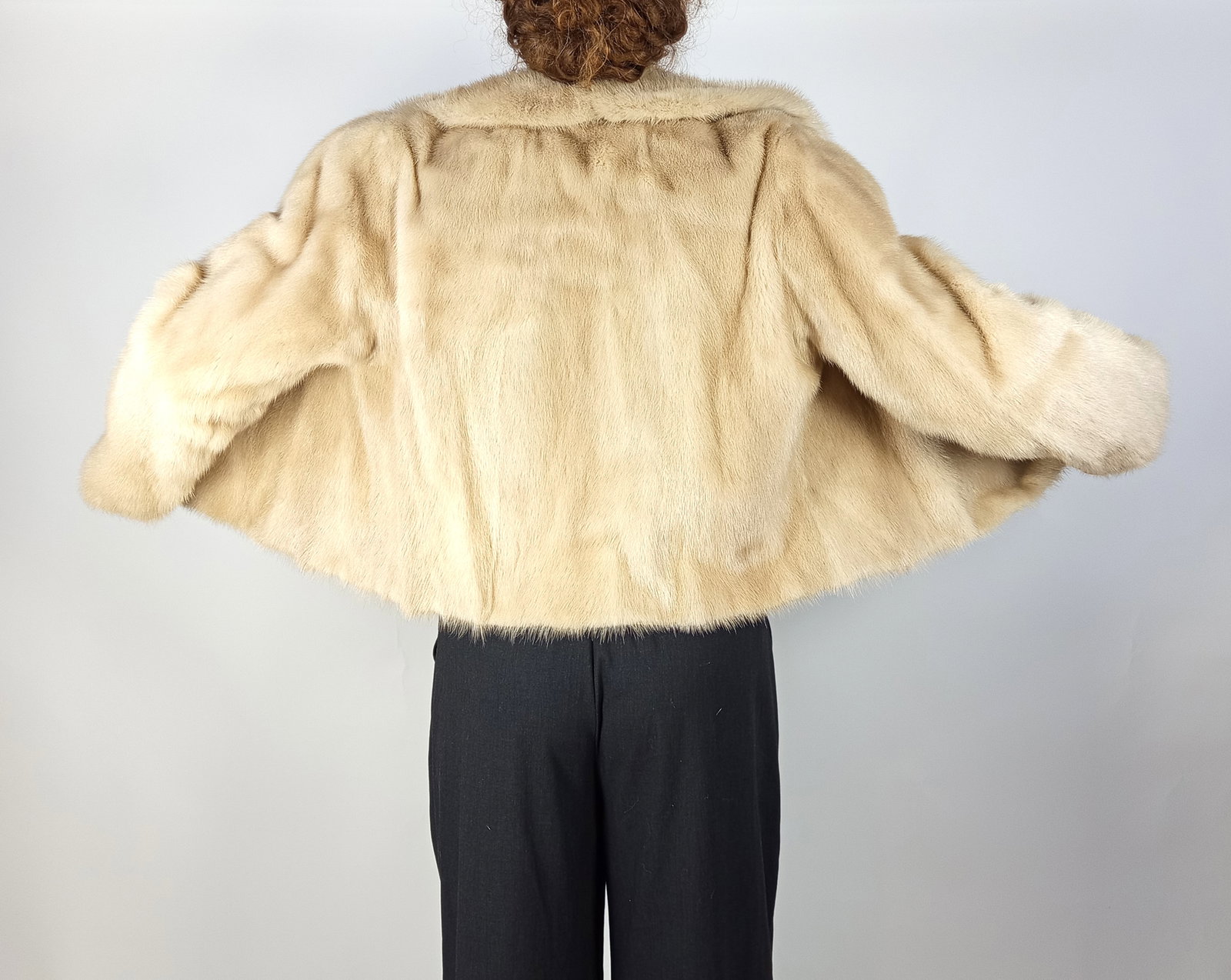 SAGA WHITE/CREAM MINK FUR JACKET EU: L - US:16 - 5