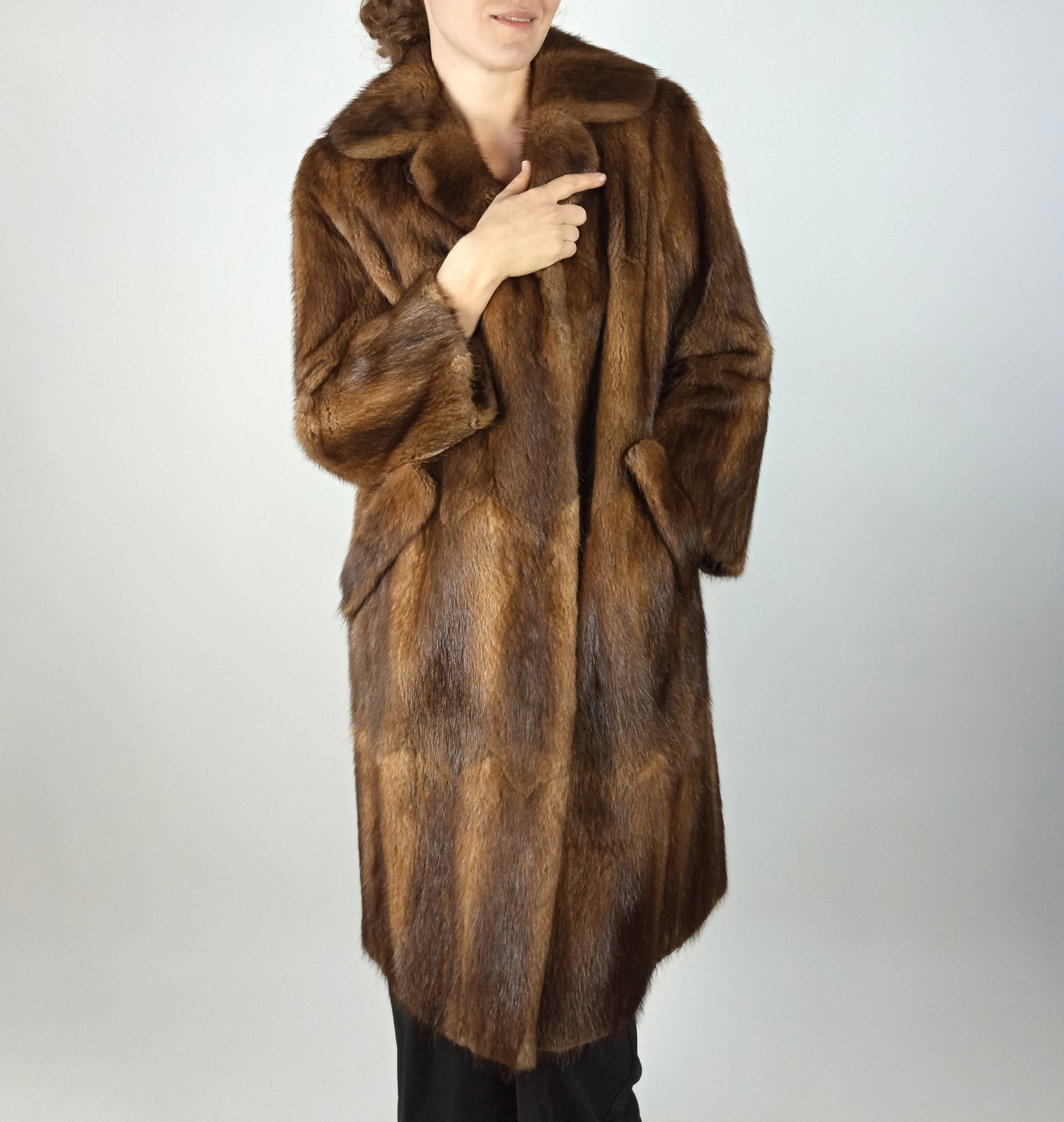 BISAM FUR COAT EU: L - US:16 - 3