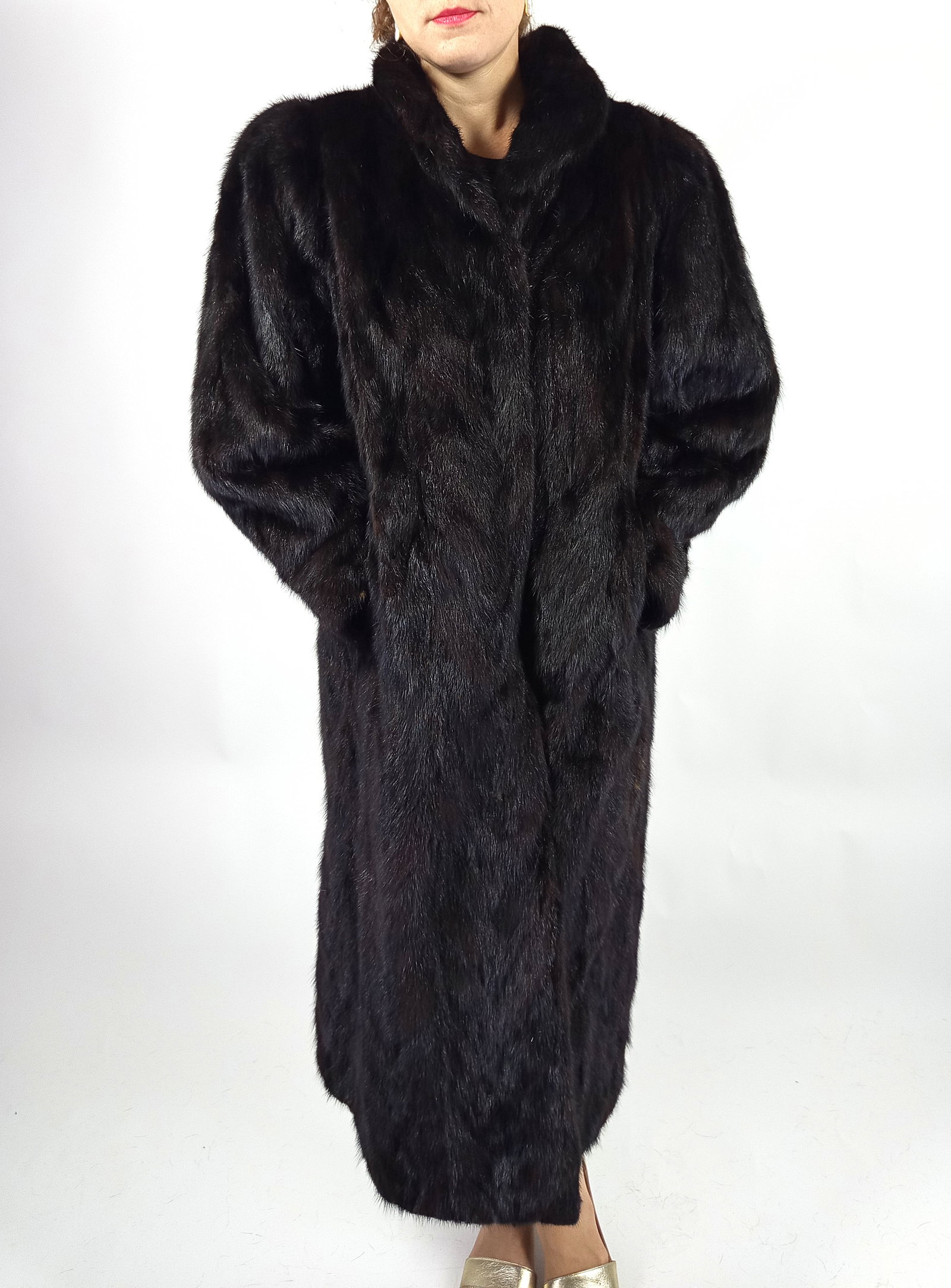 MAHOGANY MINK FUR COAT EU: XL ; US: 20 - 9