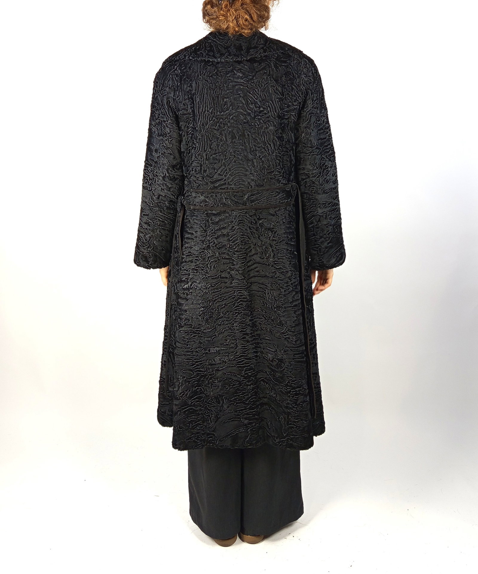 BLACK KARABUL FUR COAT EU: M - US:14 - 6