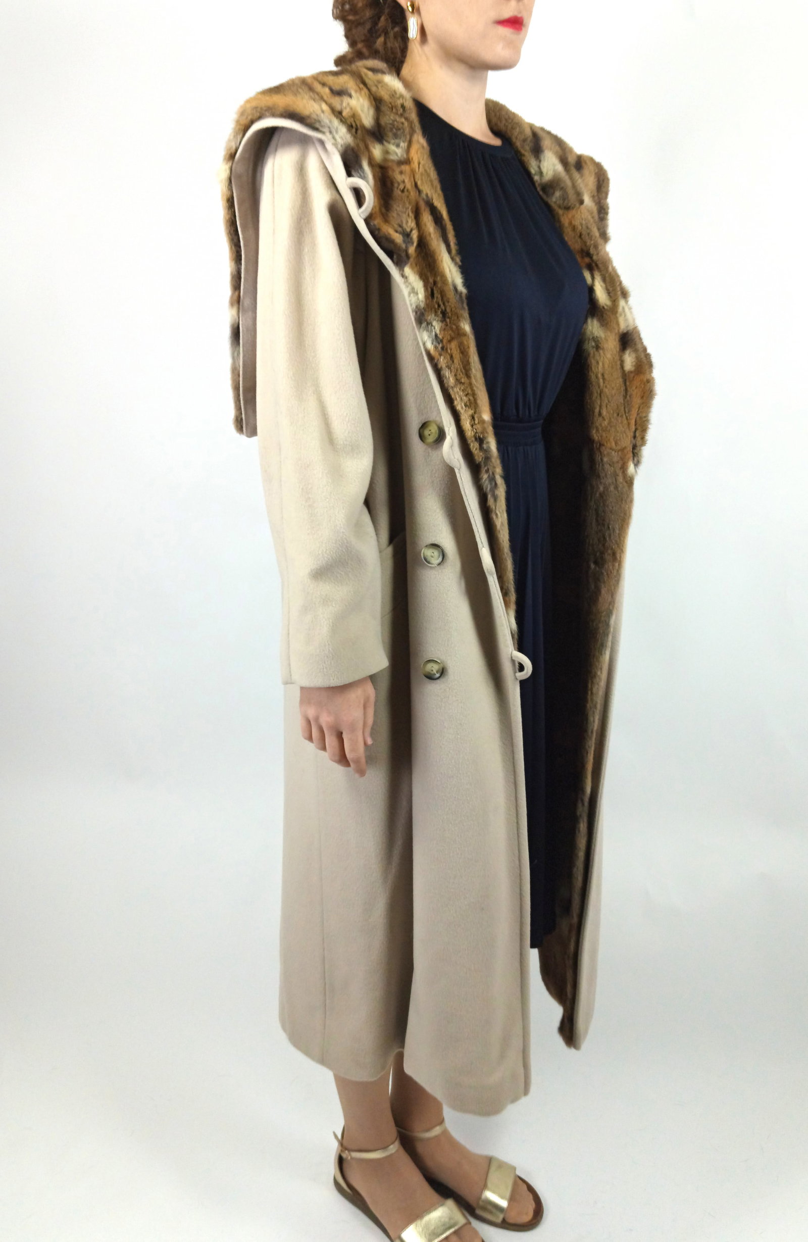 WOOL & CASHMERE BLEND FUR COAT EU: XL ; US: 20 - 3