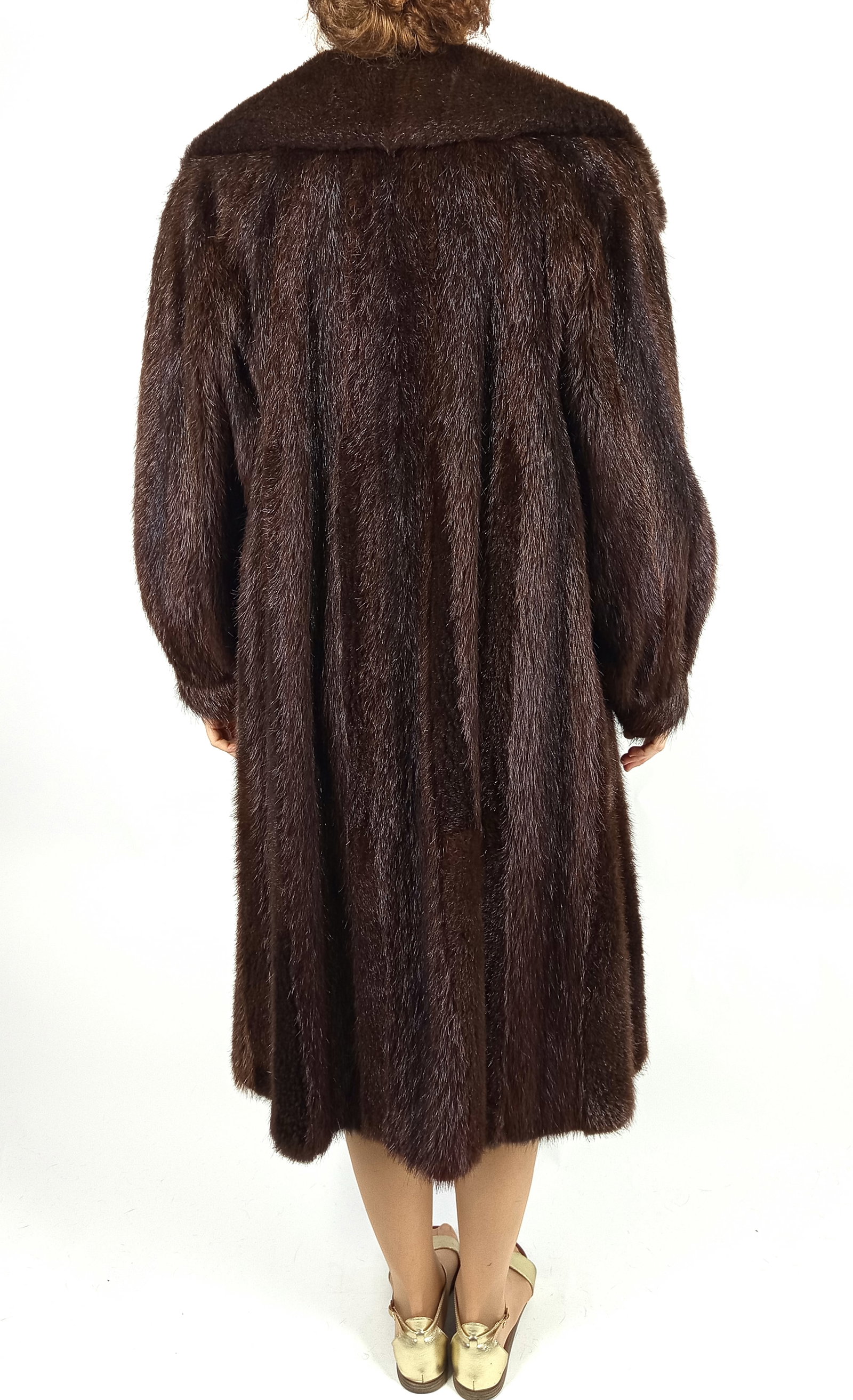 SHEARED NUTRIA FUR COAT EU: XL ; US: 20 - 6