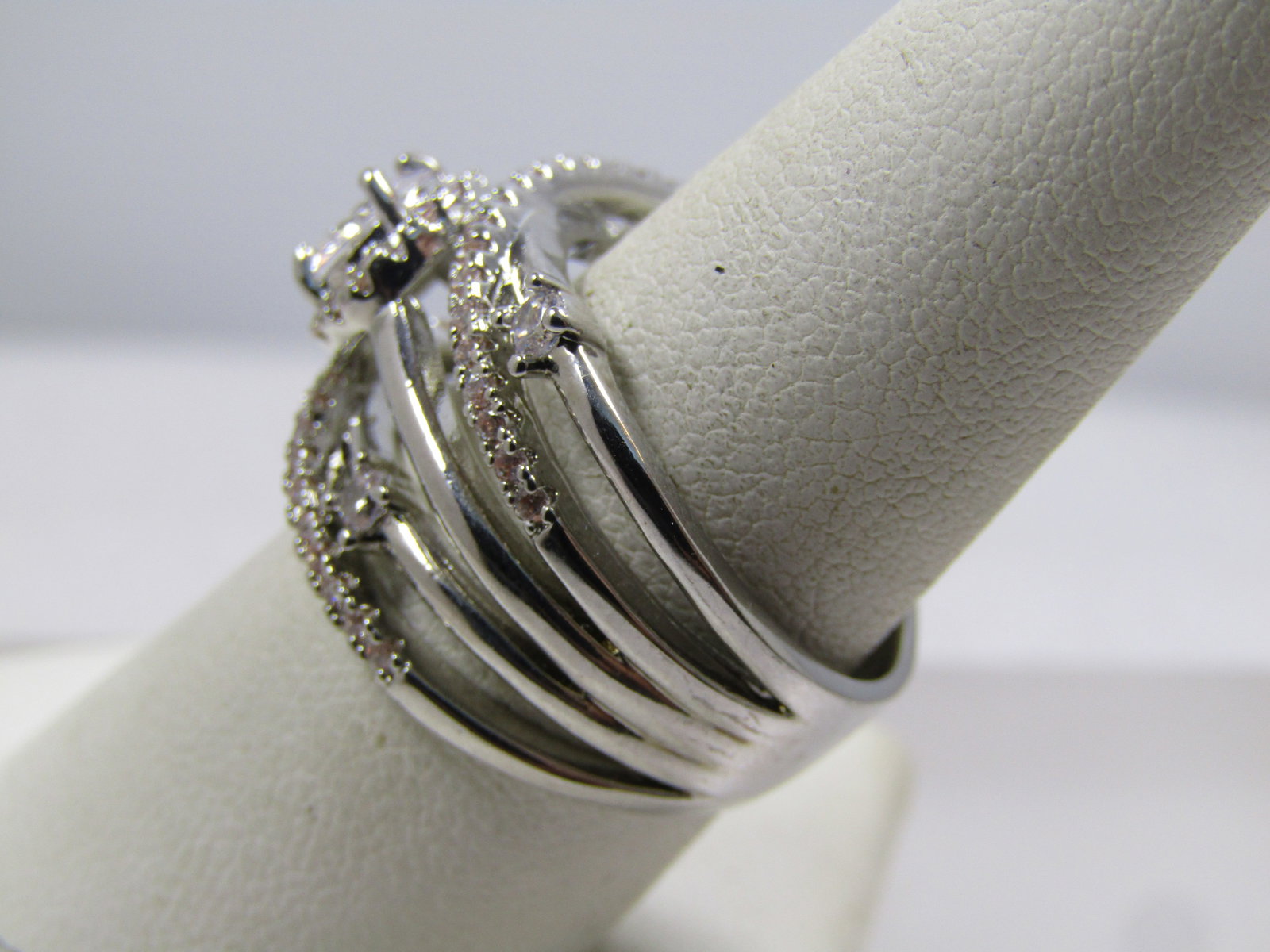 Silver Tone Clear Rhinestone Five Band Crisscross Ring, Sz. 8.5, Modern - 2