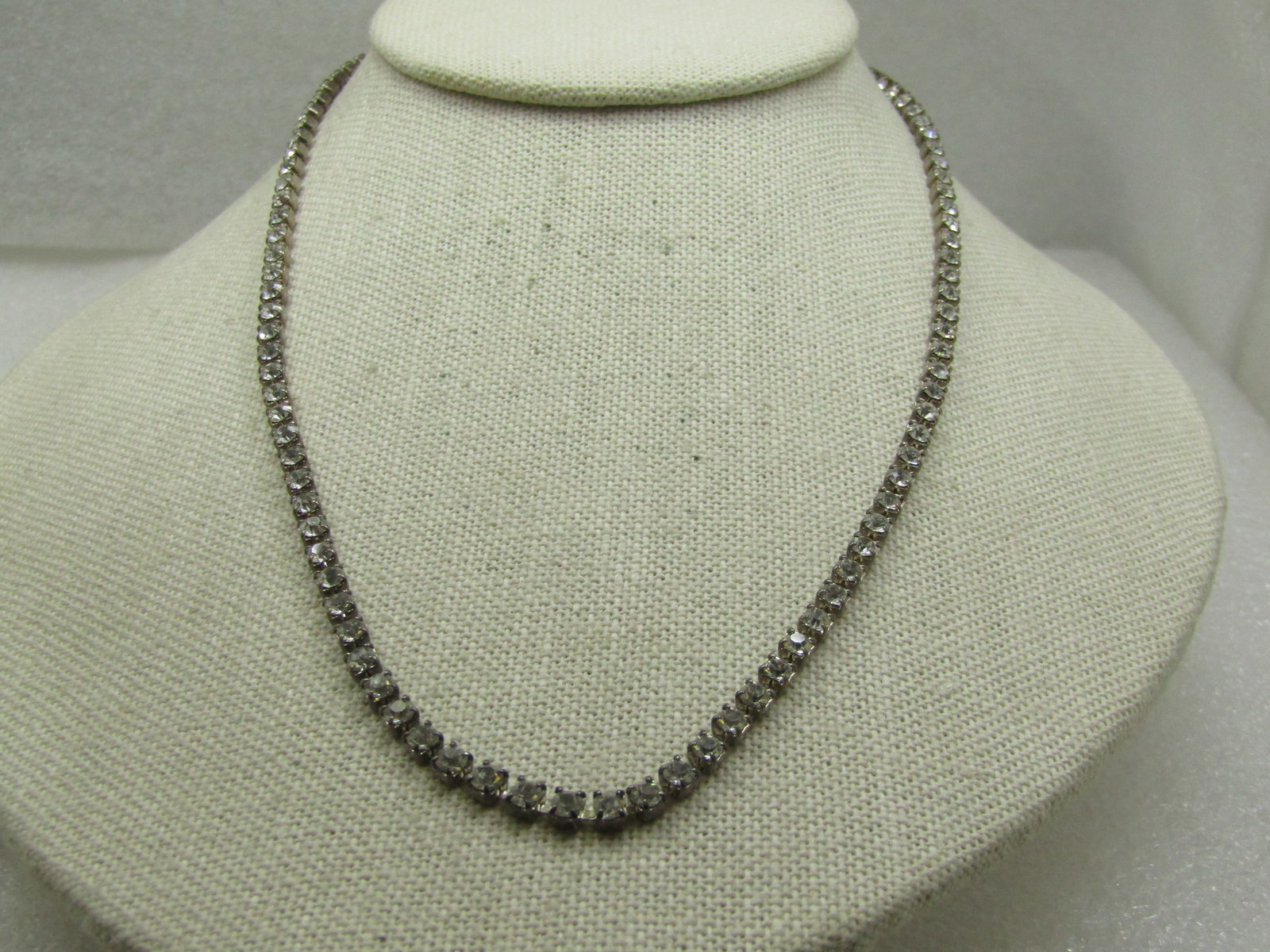 Vintage Rhinestone Link Necklace, 18", 3mm, Flip Clasp, Mid-Century: Vintage Rhinestone Link Necklace, 18", 3mm, Flip Clasp, 1960's-1980's. This has a slightly newer look than the similar necklaces that were popular before mid-century. It is in good to very good condit