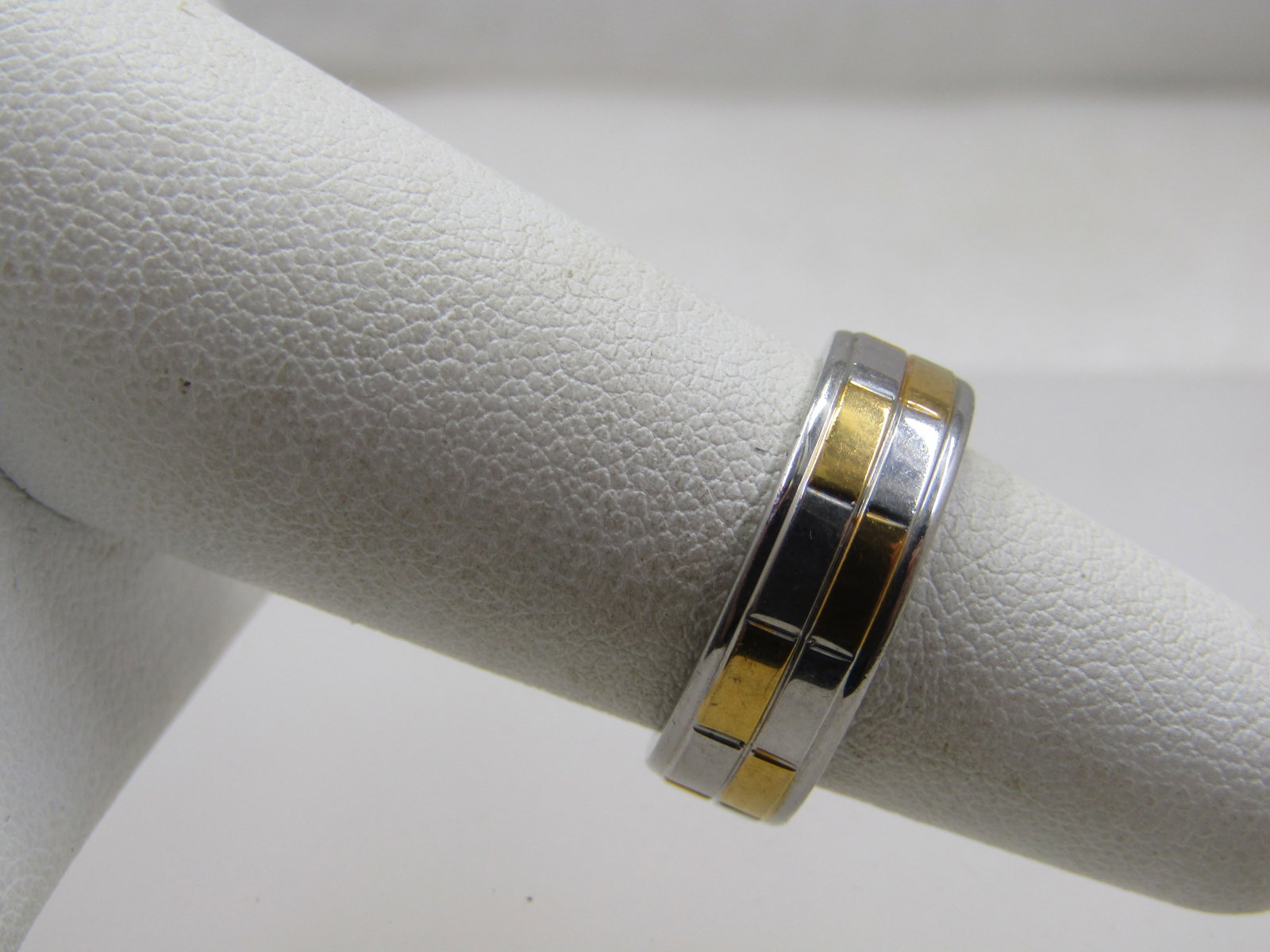 Two-Tone Wedding Band, Sz. 5, 6mm, Signed Spikes - 2