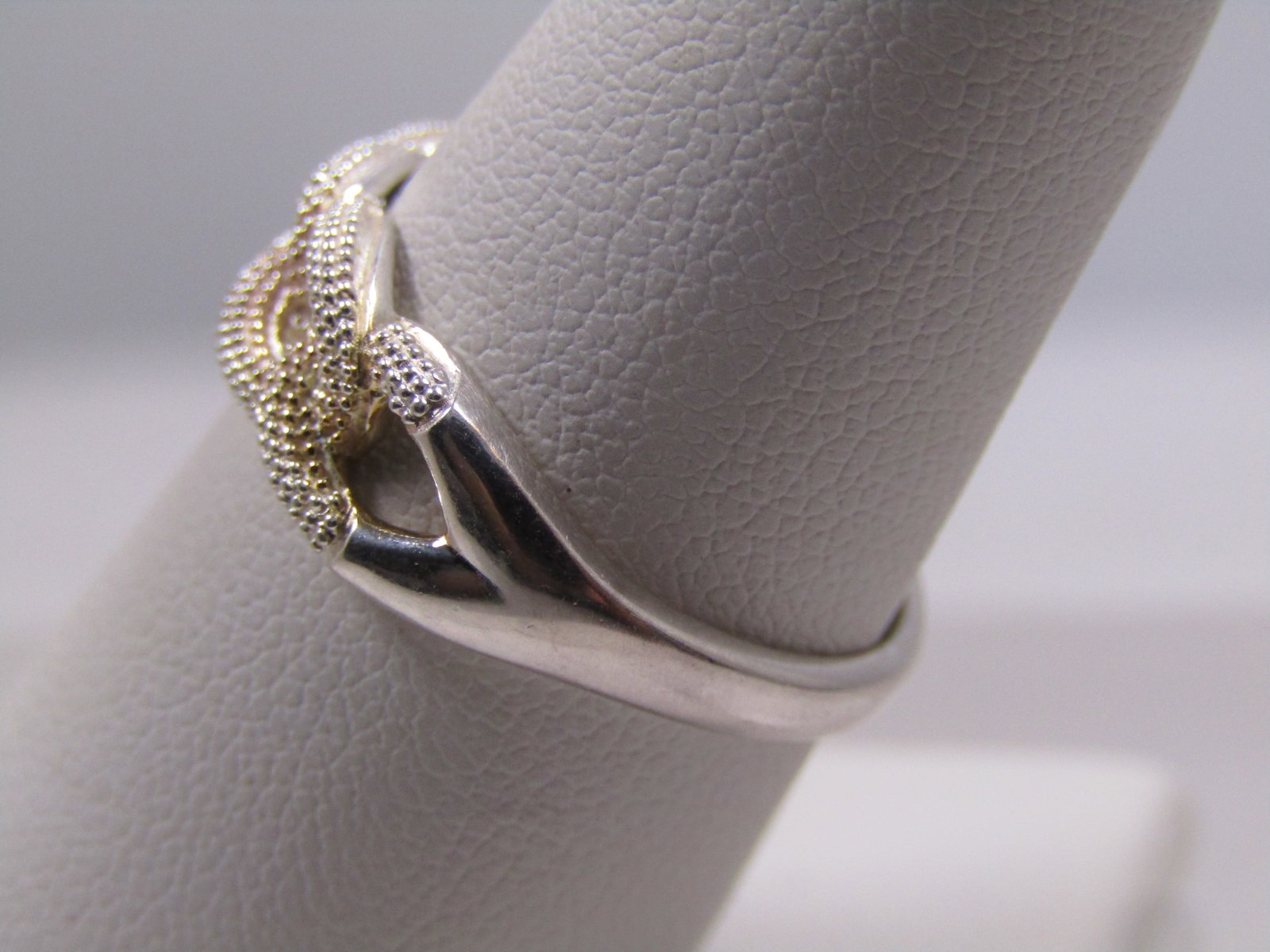 Sterling Silver Textured Ring, Chain Link Top, Sz. 8.25, 1990's, Signed - 2