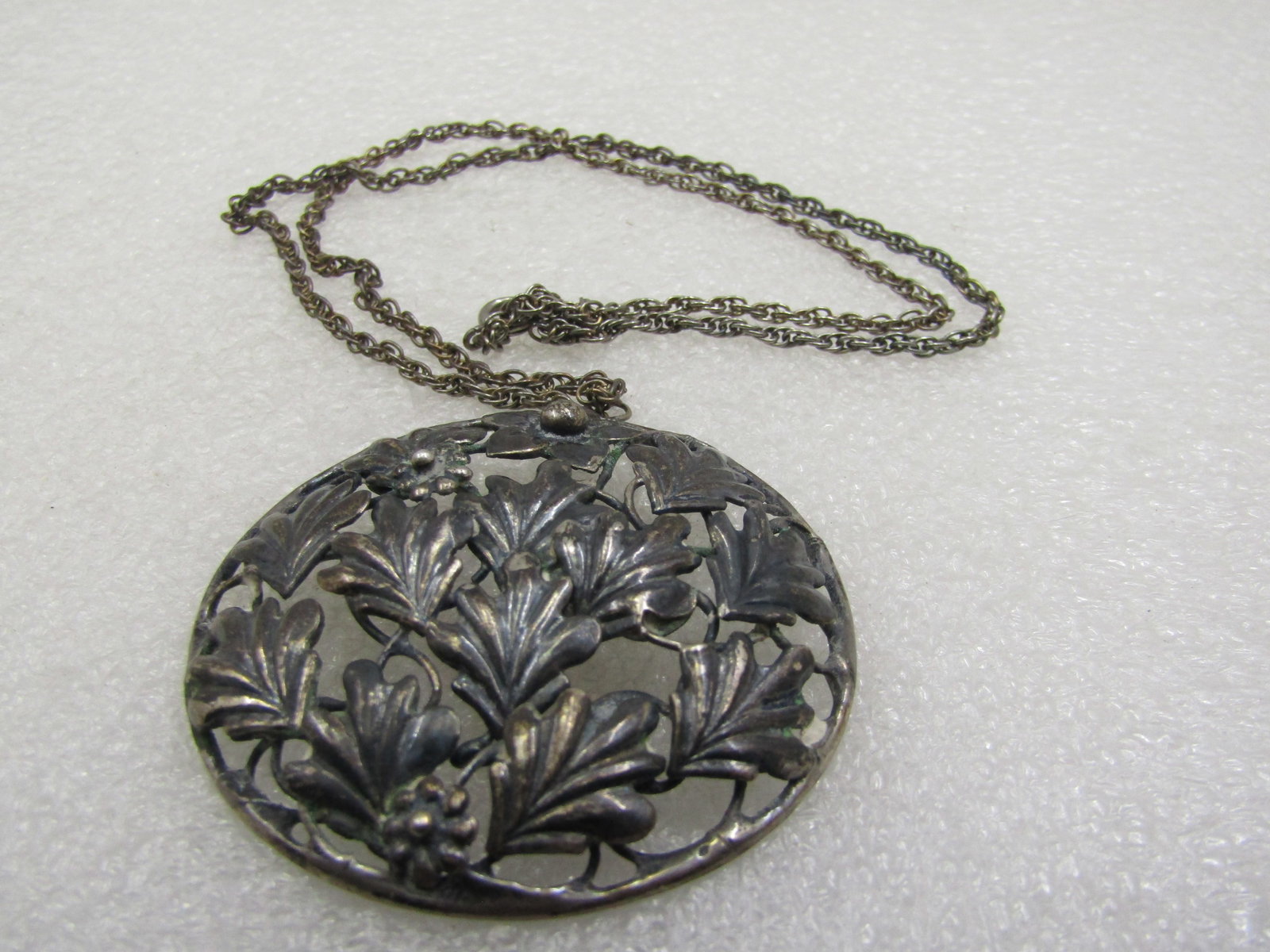 Vintage Sterling Coro Open Domed Leaf Necklace on 18" Chain - 5