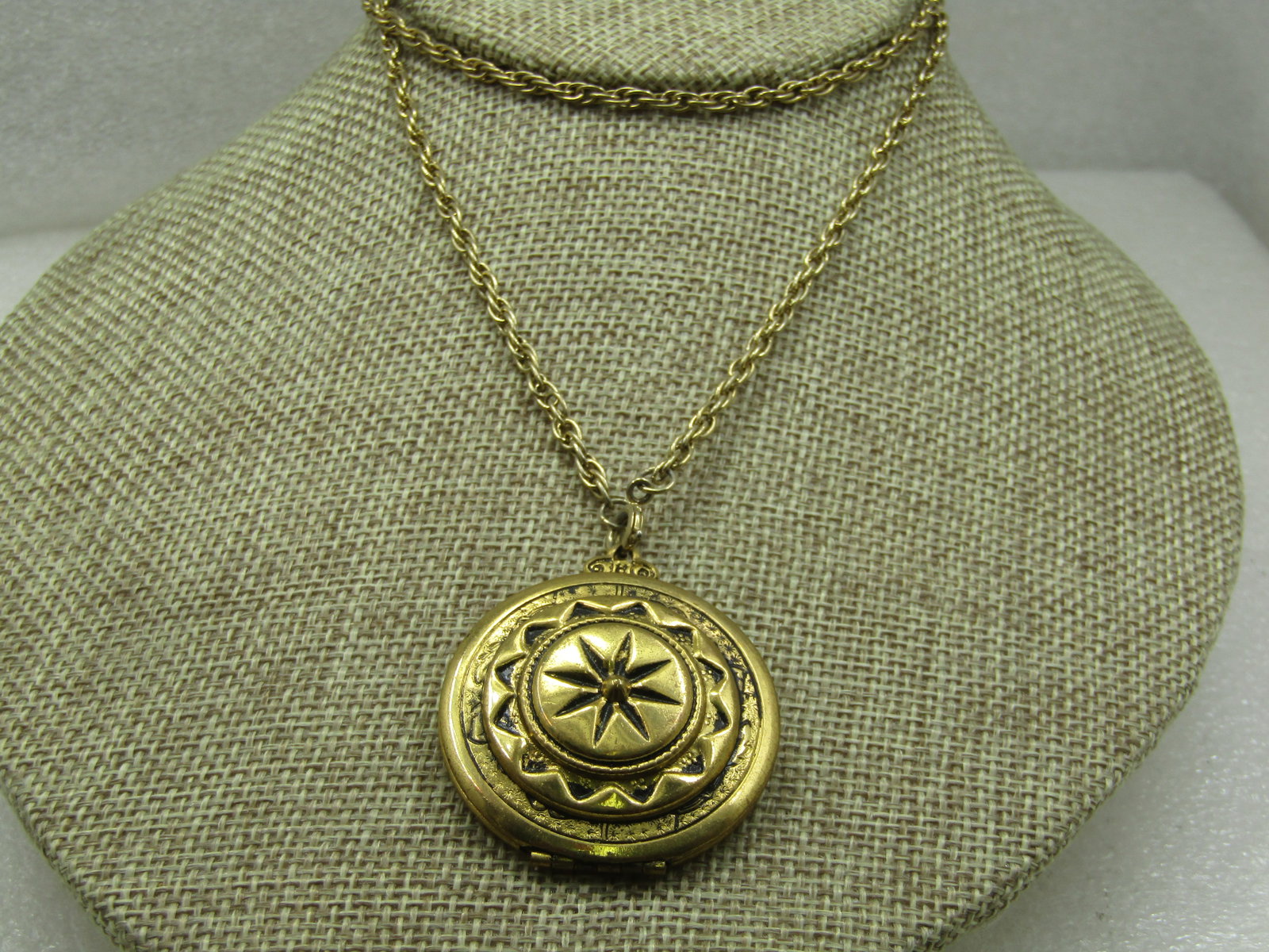 Vintage Locket Neckace, 24" Chain, 1960's-1970's - 2