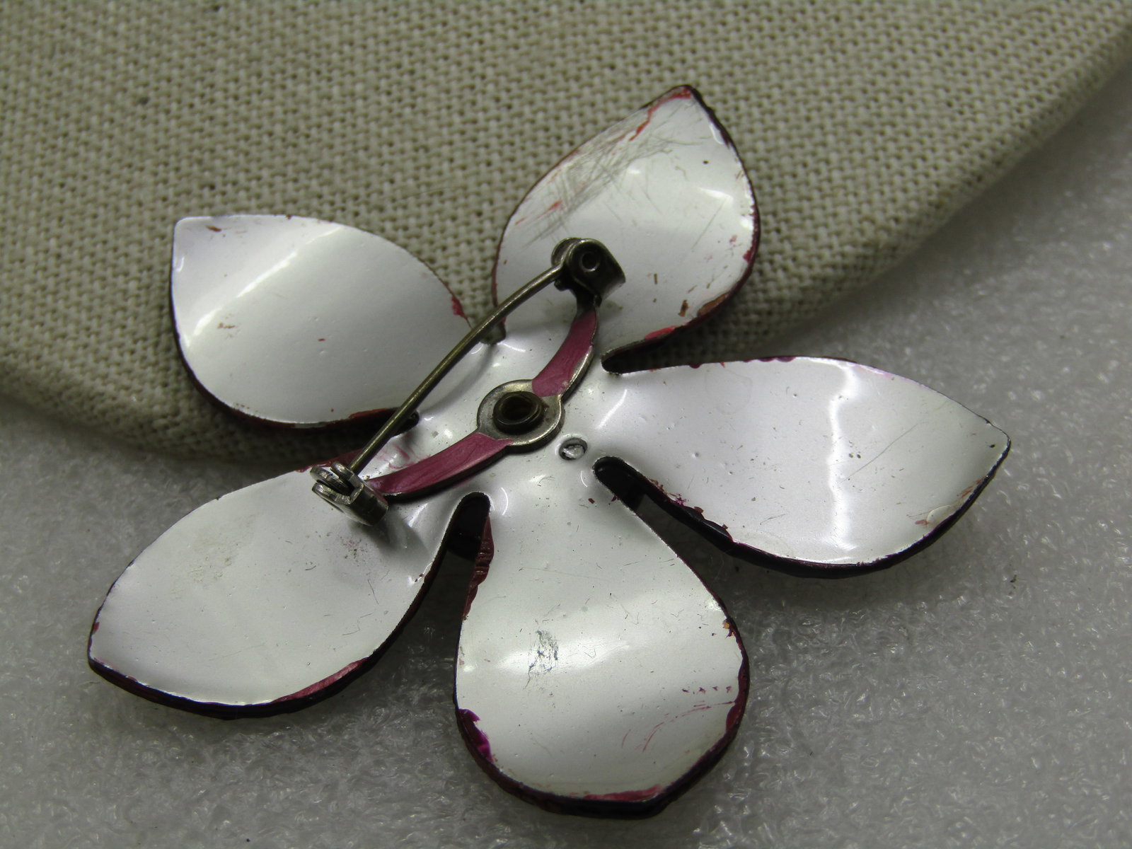 Vintage Brown Enameled Blossom Brooch Over Metal, 2.5", Mid-Century - 5