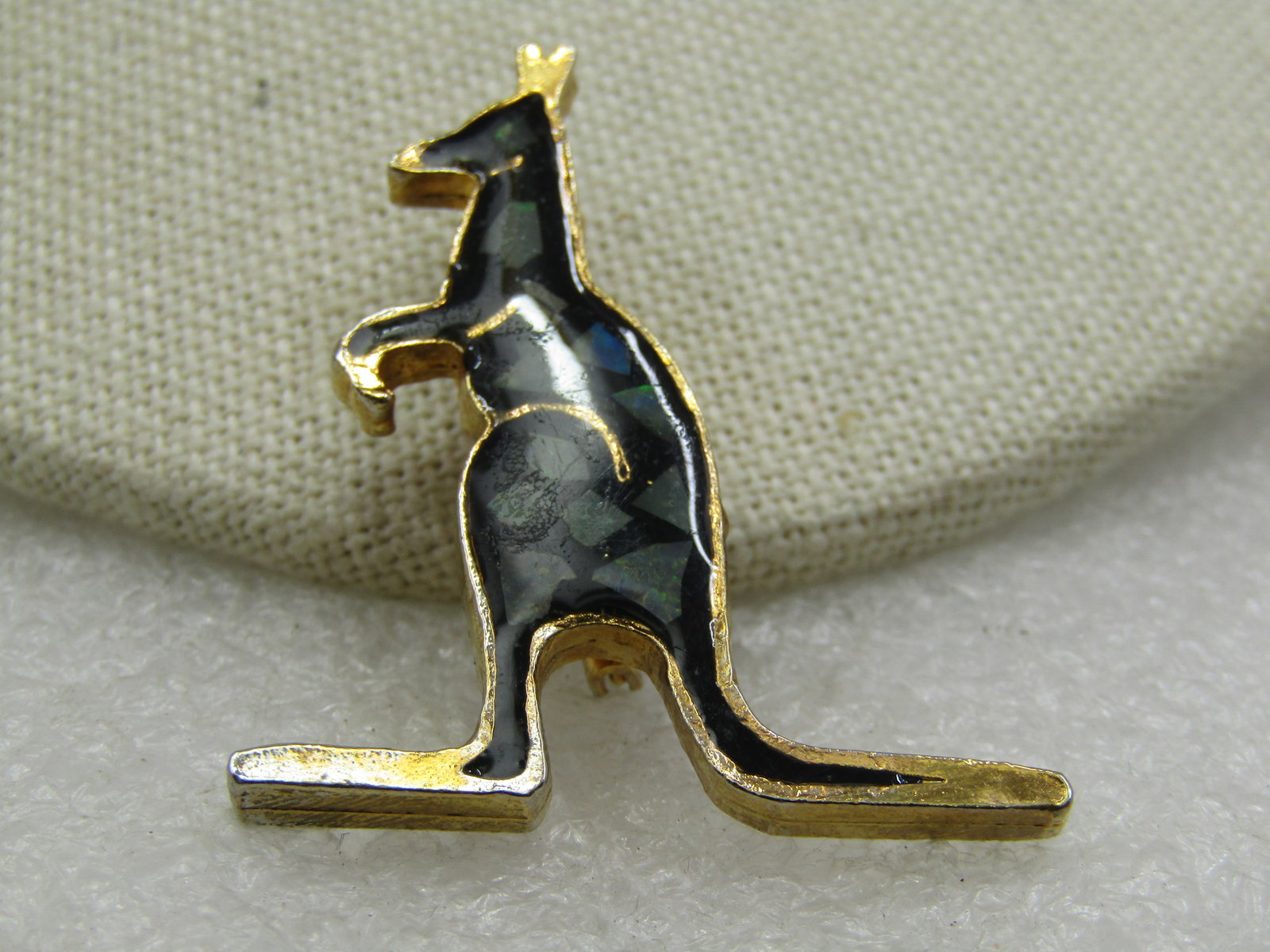 Vintage Kangaroo Brooch, Inlaid Opal Chips In Clear Resin, - 3