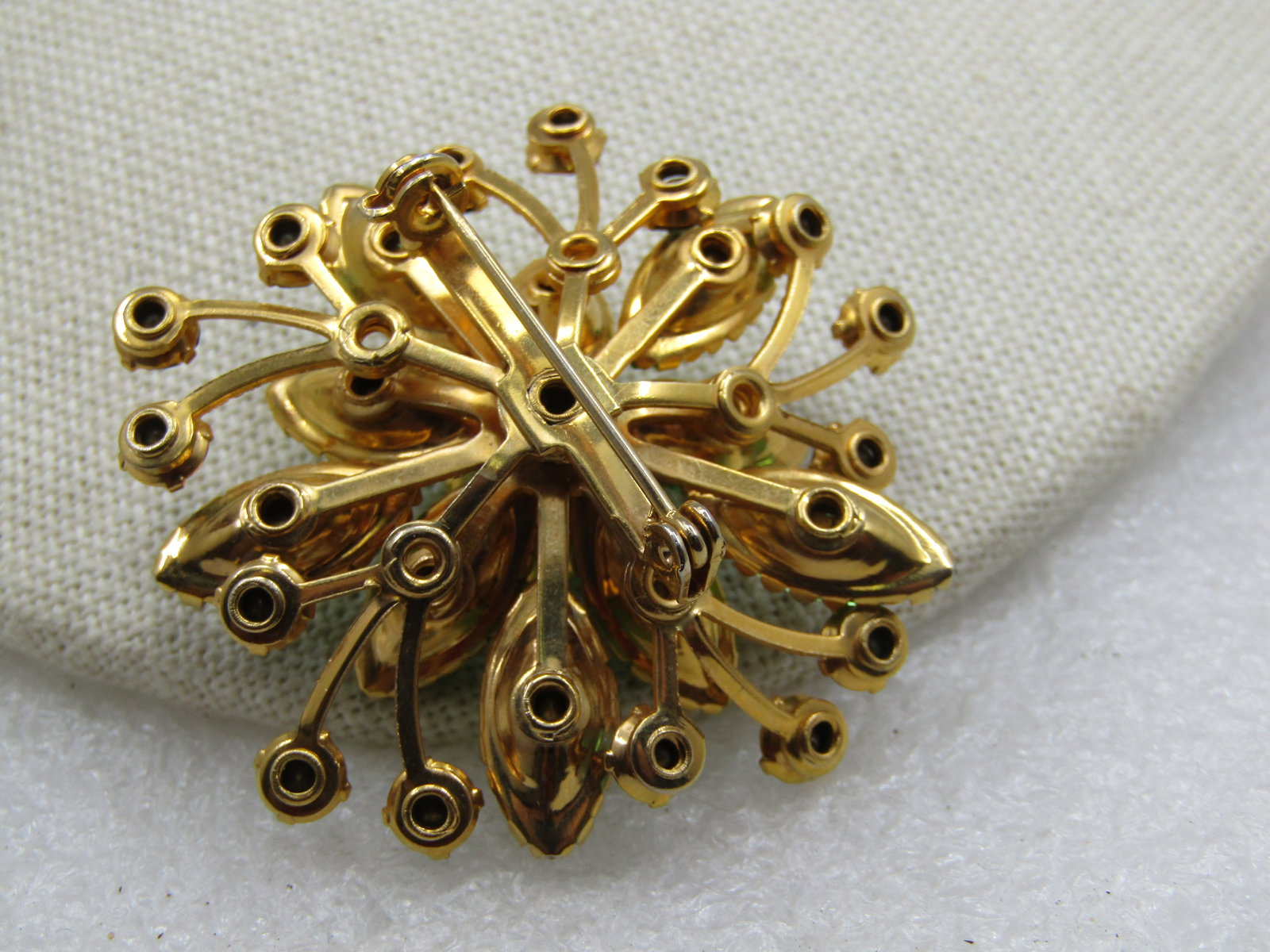 Vintage Green Rhinestone Tiered Blossom Brooch, 2", Aurora Borealis - 4