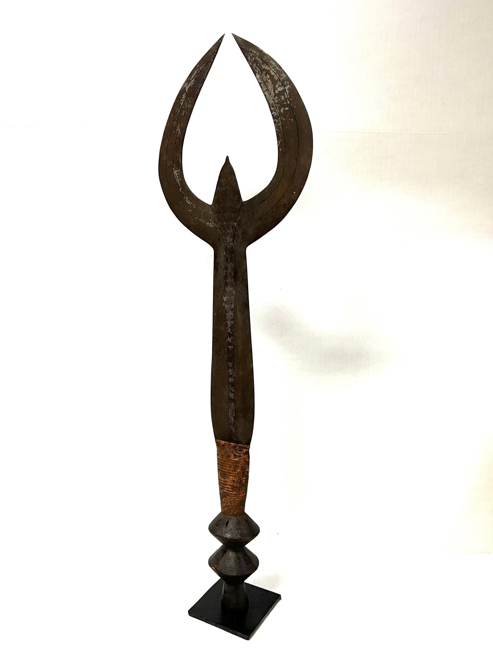 Iron Currency with Stand - 4