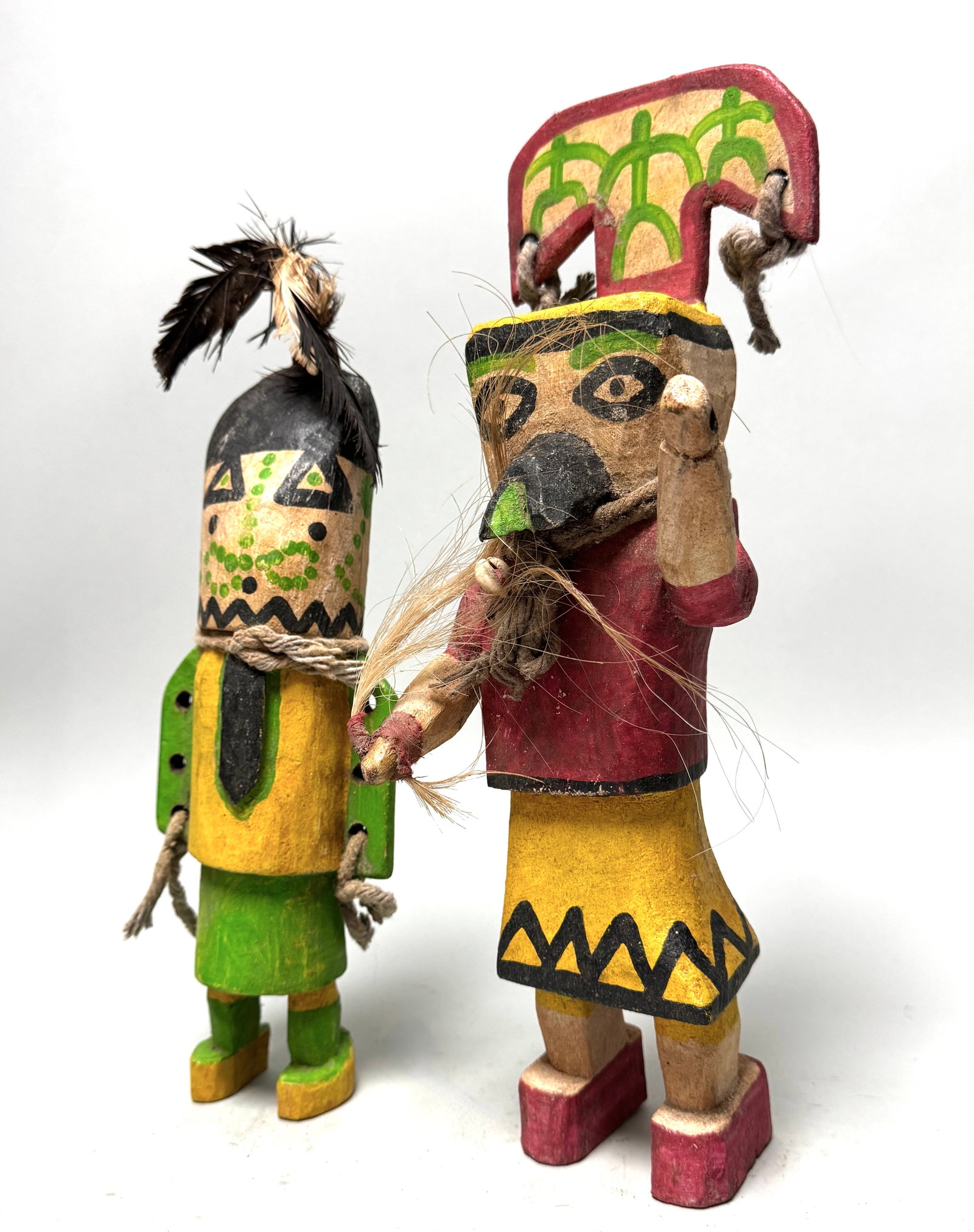 2 solid Zuni figures - New Mexico, USA - 2