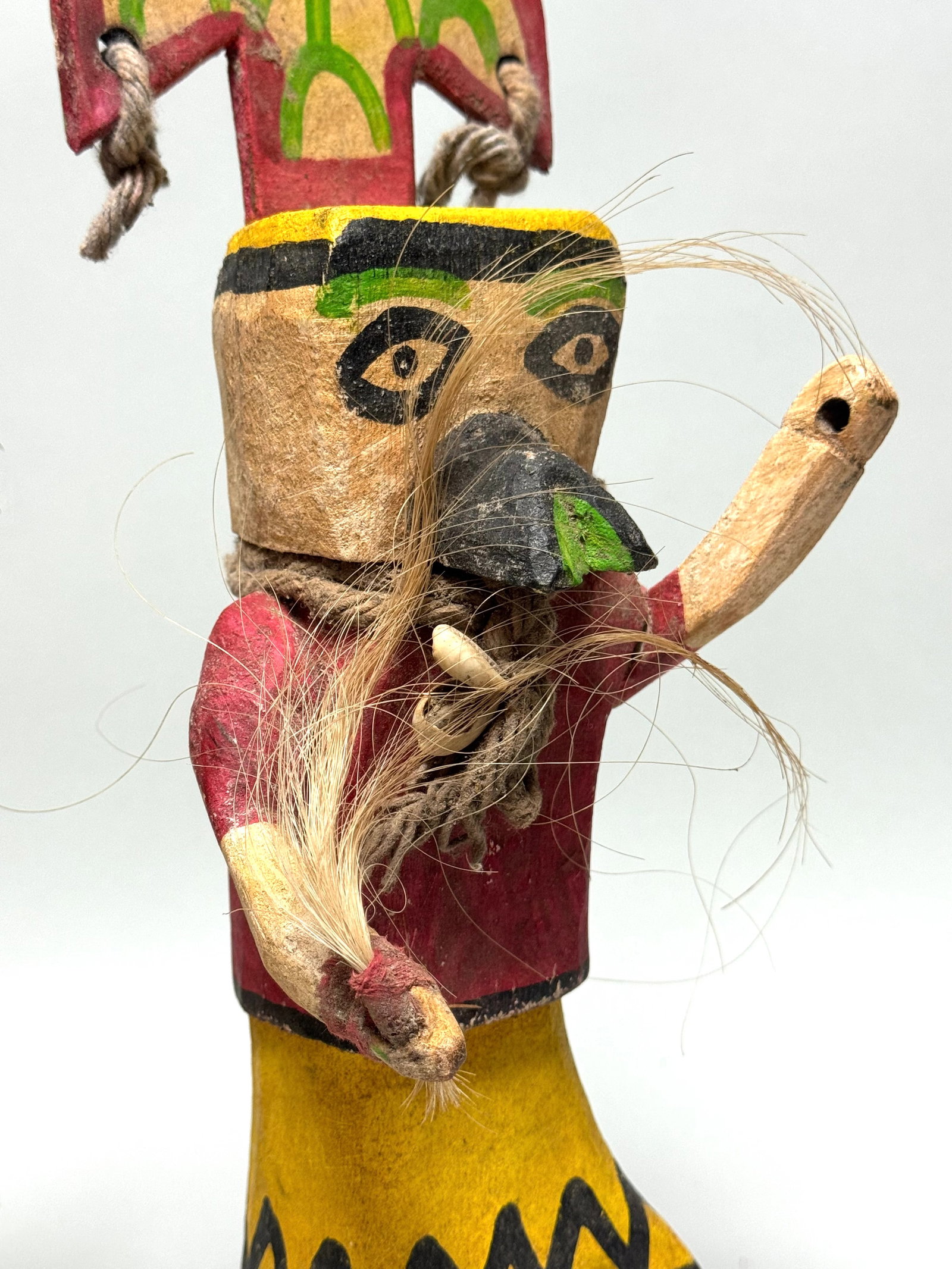 2 solid Zuni figures - New Mexico, USA - 4