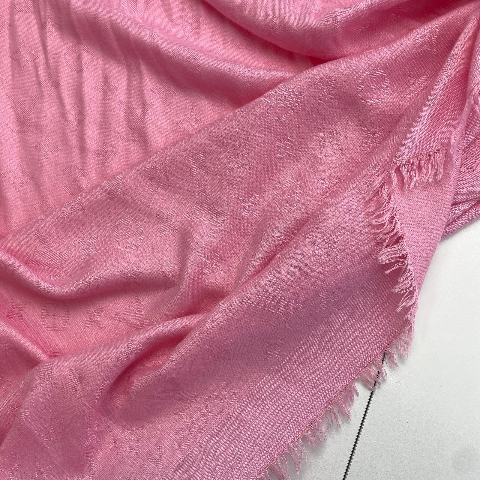 Louis Vuitton Pink 60% Silk 40% Wool Large Shawl - 11