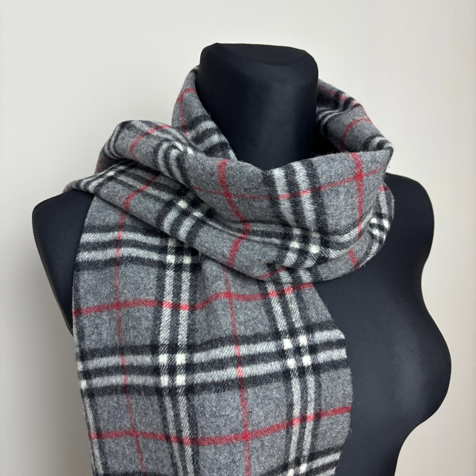Burberry Grey Classic 100% Lambswool Scarf - 10
