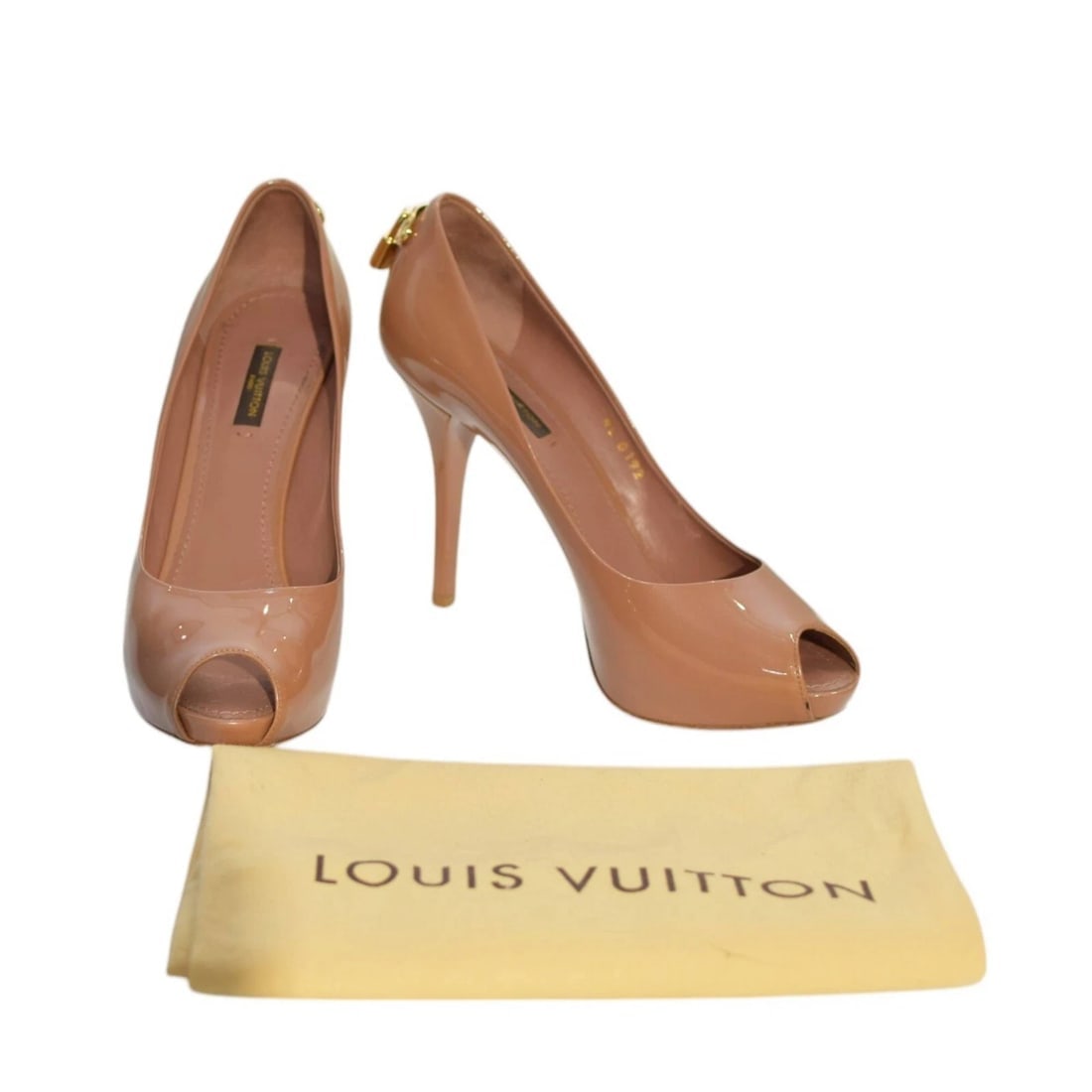 Louis Vuitton Nude Patent Leather Oh Really! Peep Toe Pumps size 37,5 or 7.5 US - 11