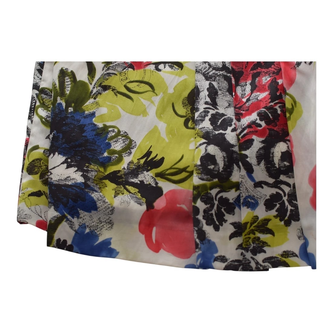 Multicolored Floral Print V -Neckline Short Sleeve Knee Length Dress - 6