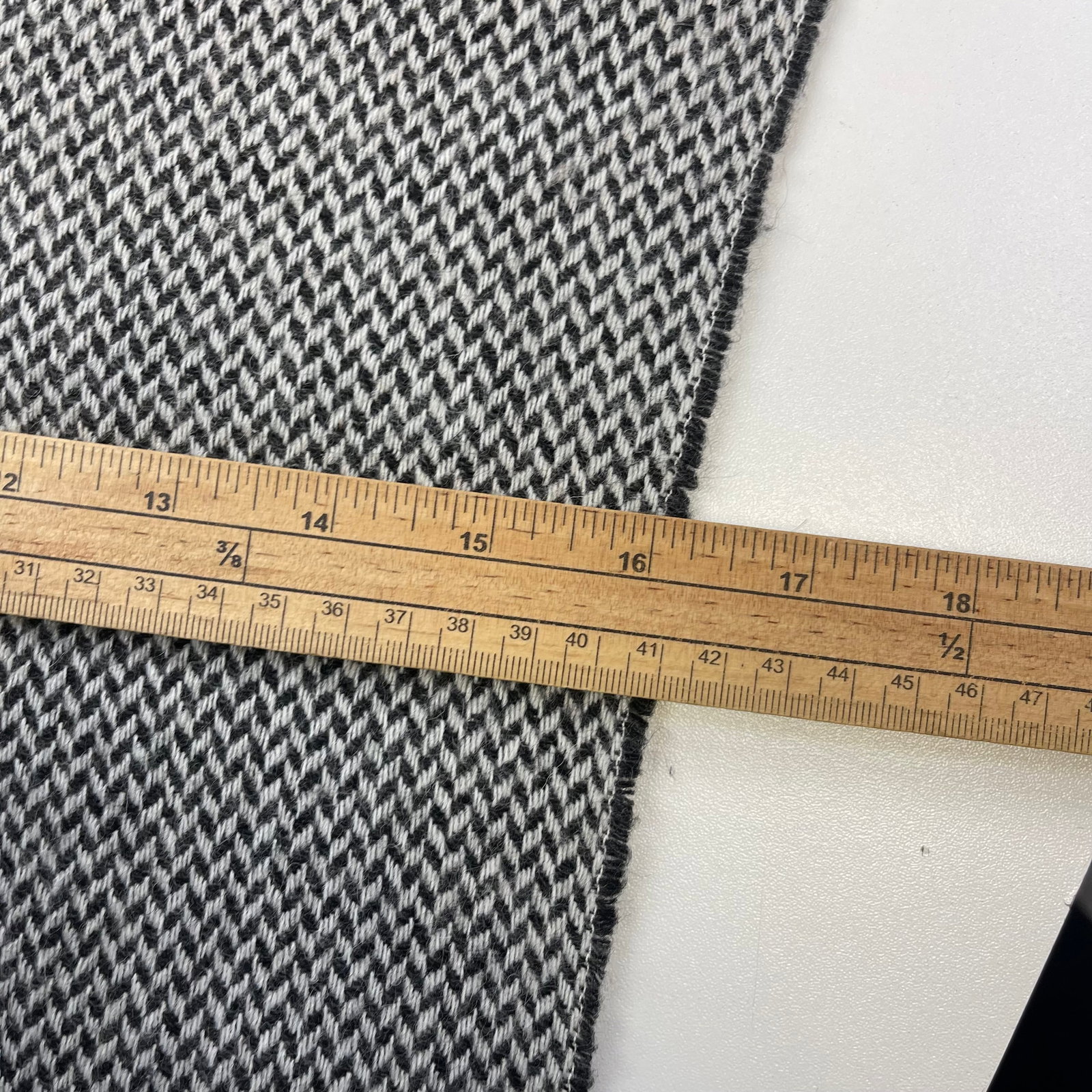 Giorgio Armani Grey Wool Blend Scarf - 7