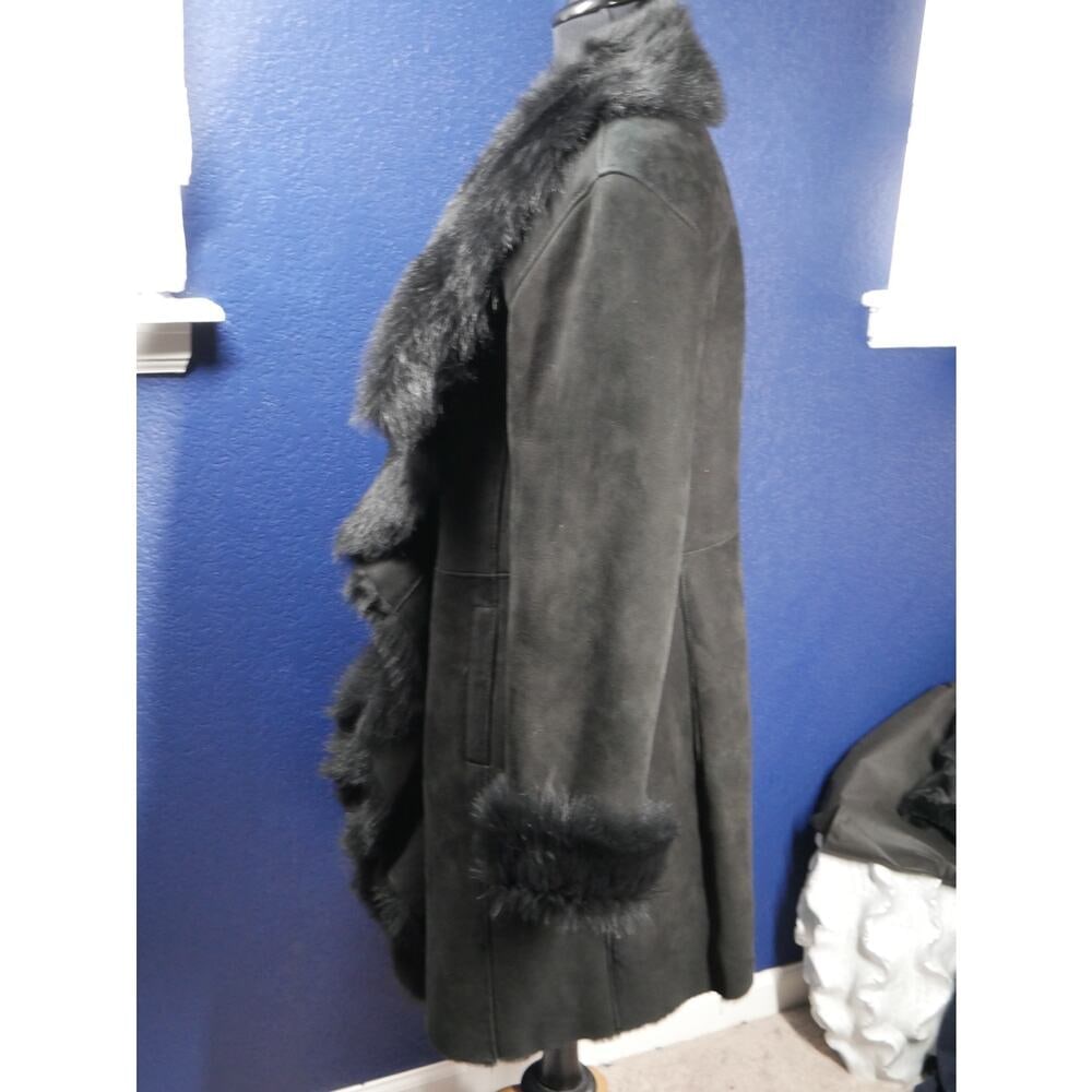 Stunning Black Ruffle Shearling Fur Coat Jacket - 2