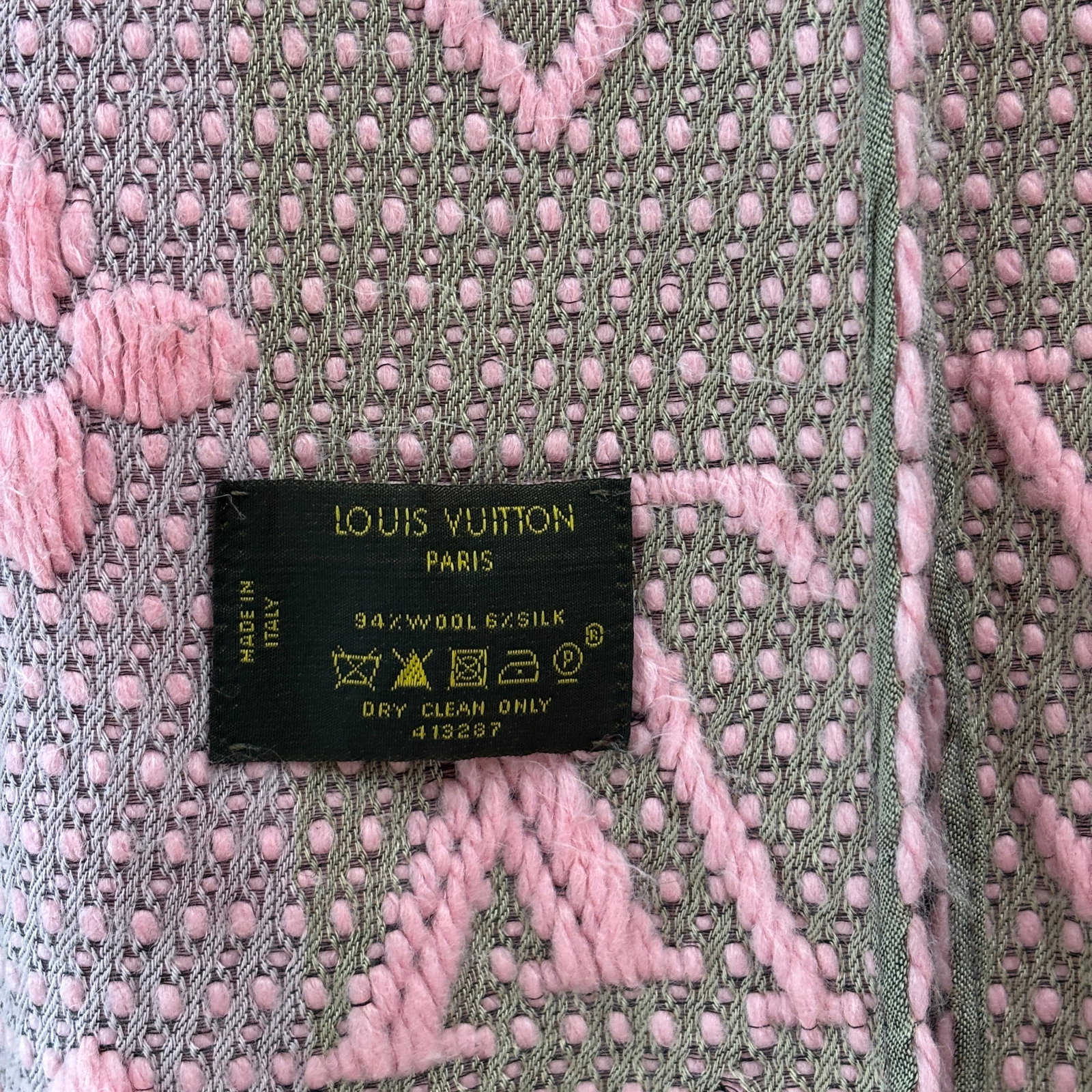 Louis Vuitton Pink Thick Wool & Silk Scarf - 2