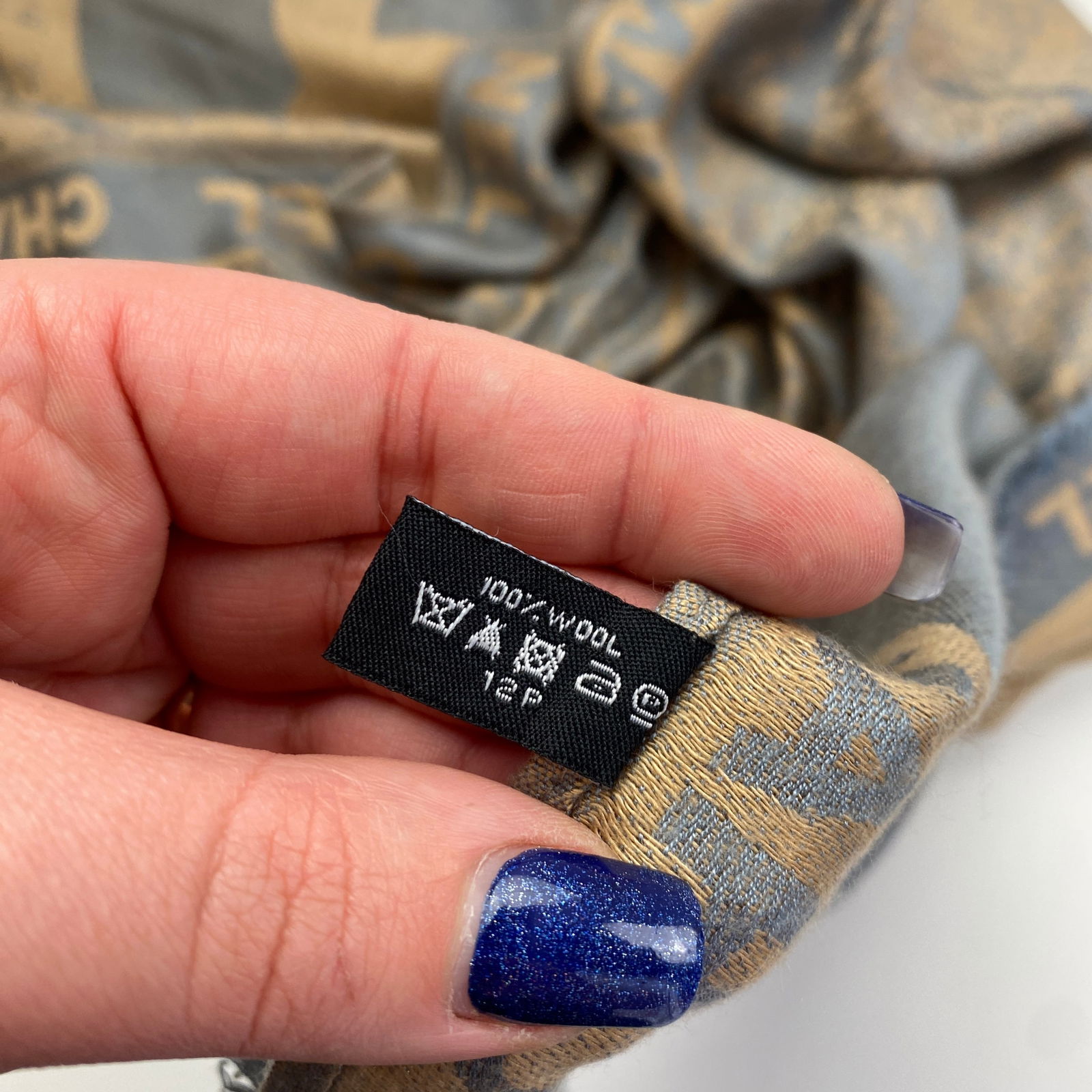 Chanel 100% Soft Thin Wool Gold & Grey Large Shawl - 7