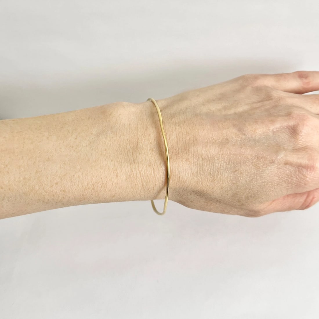 Ippolita Classico Smooth Squiggle Bangle Bracelet 18K Yellow Gold, 6.09 Grams - 5