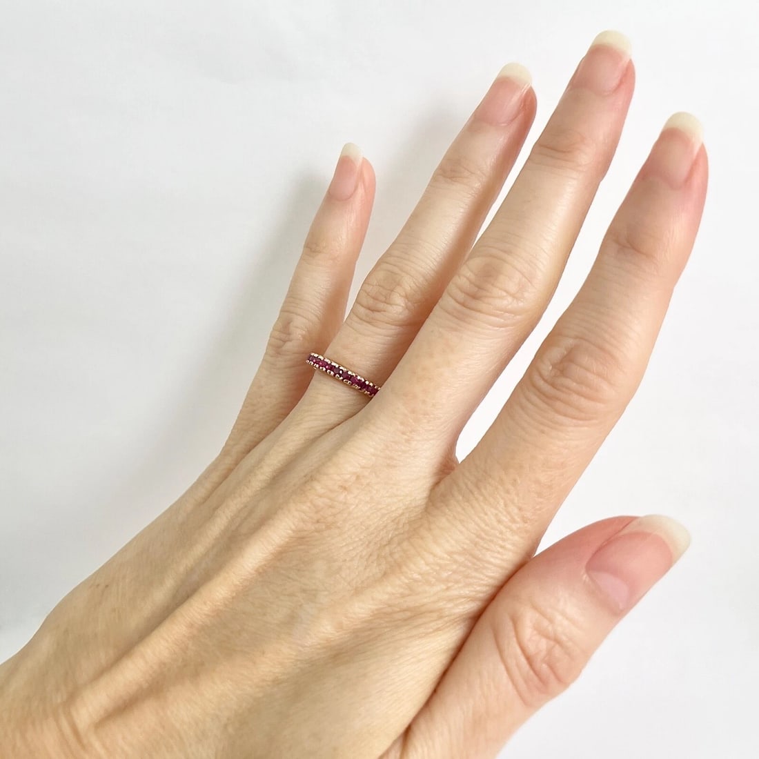 Estate Ruby Gemstone Eternity Ring 14K Yellow Gold, Size 7.75, 1.85 Grams - 4