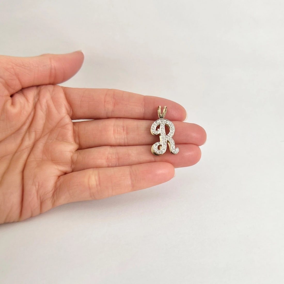 Two-Tone Letter R Initial Diamond Necklace Pendant 14K Yellow Gold, 3.13 Grams - 2