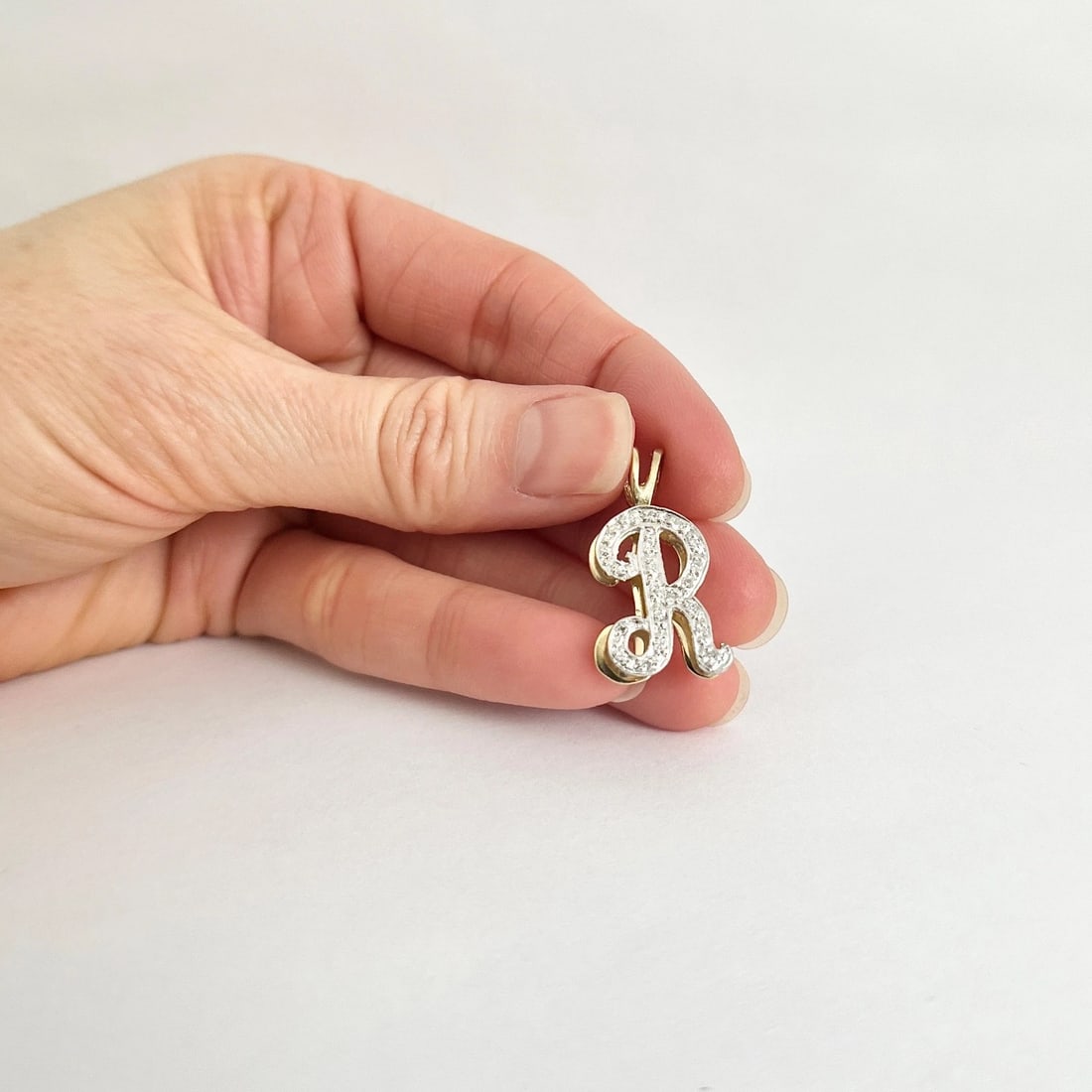 Two-Tone Letter R Initial Diamond Necklace Pendant 14K Yellow Gold, 3.13 Grams - 3