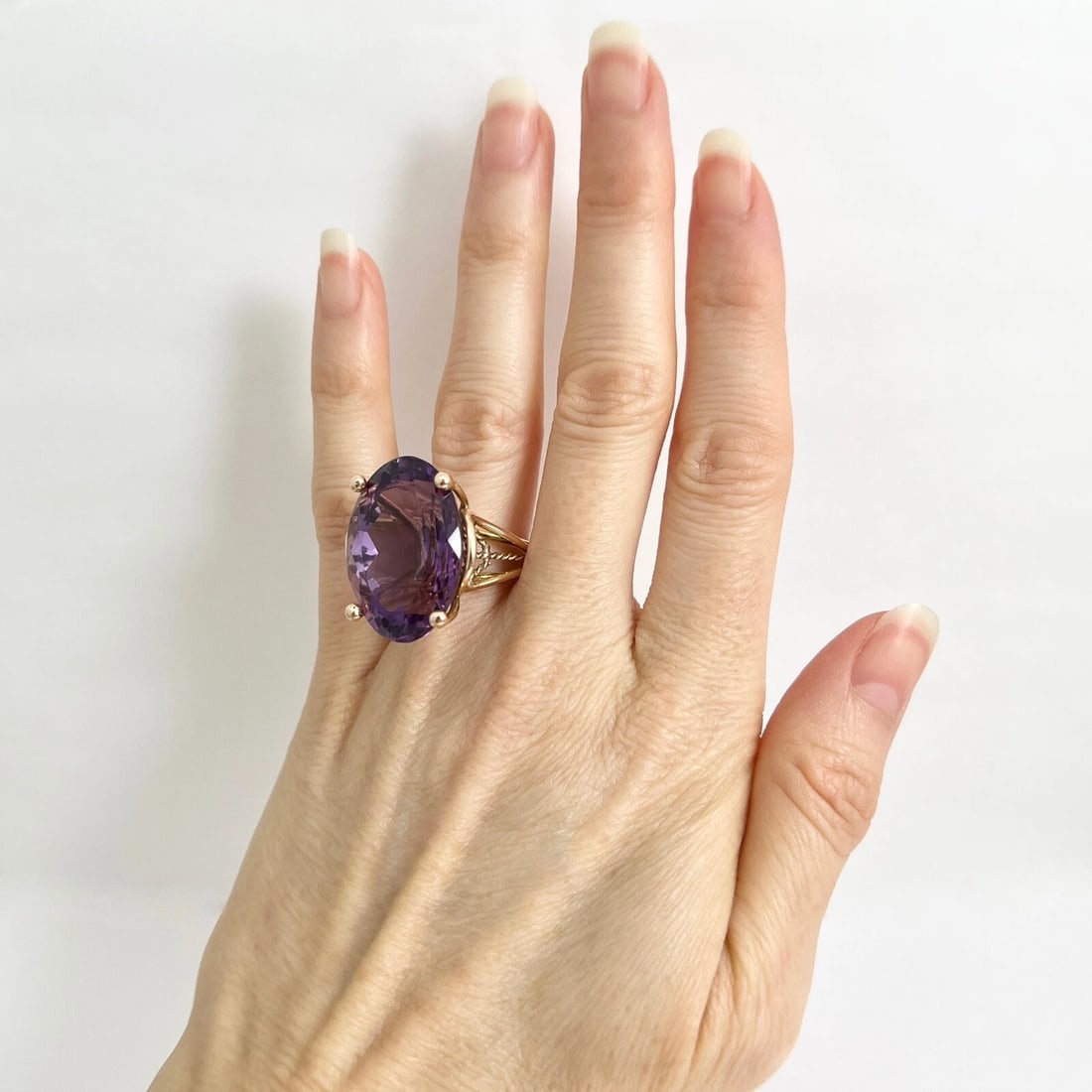 Estate Big Oval Purple Amethyst Cocktail Statement Ring 14K Yellow Gold 12.17 Gr - 2