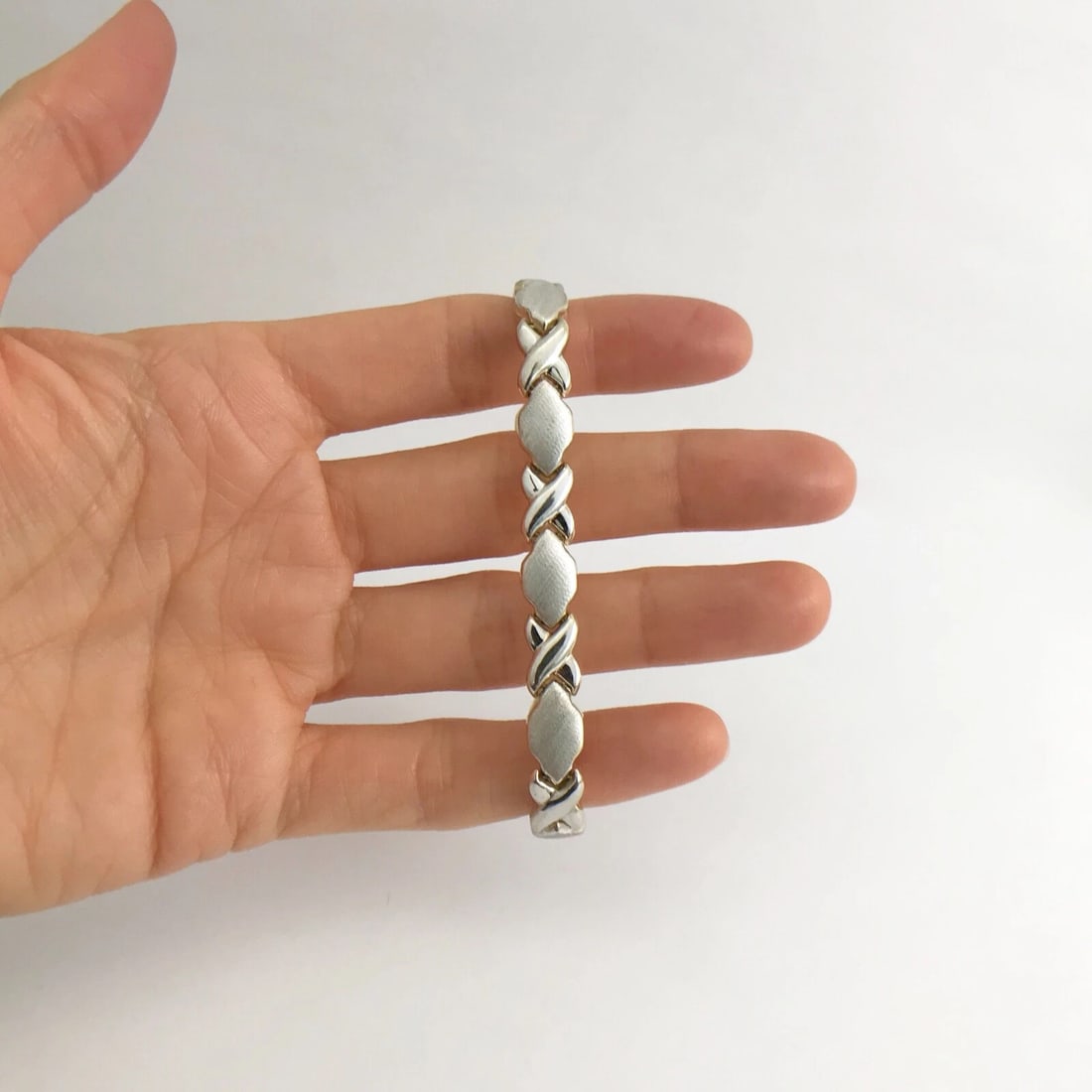 Reversible Two-Tone XO Chain Link Bracelet 14K White Yellow Gold, 7.79 Grams - 2